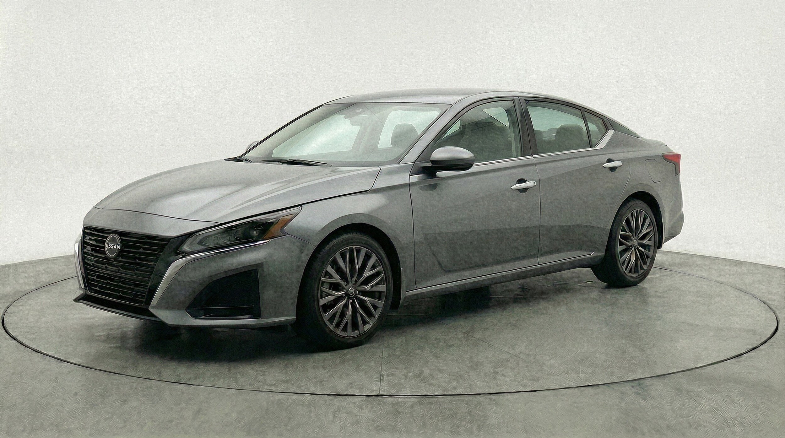 Thumbnail: 2025 Nissan Altima - 3
