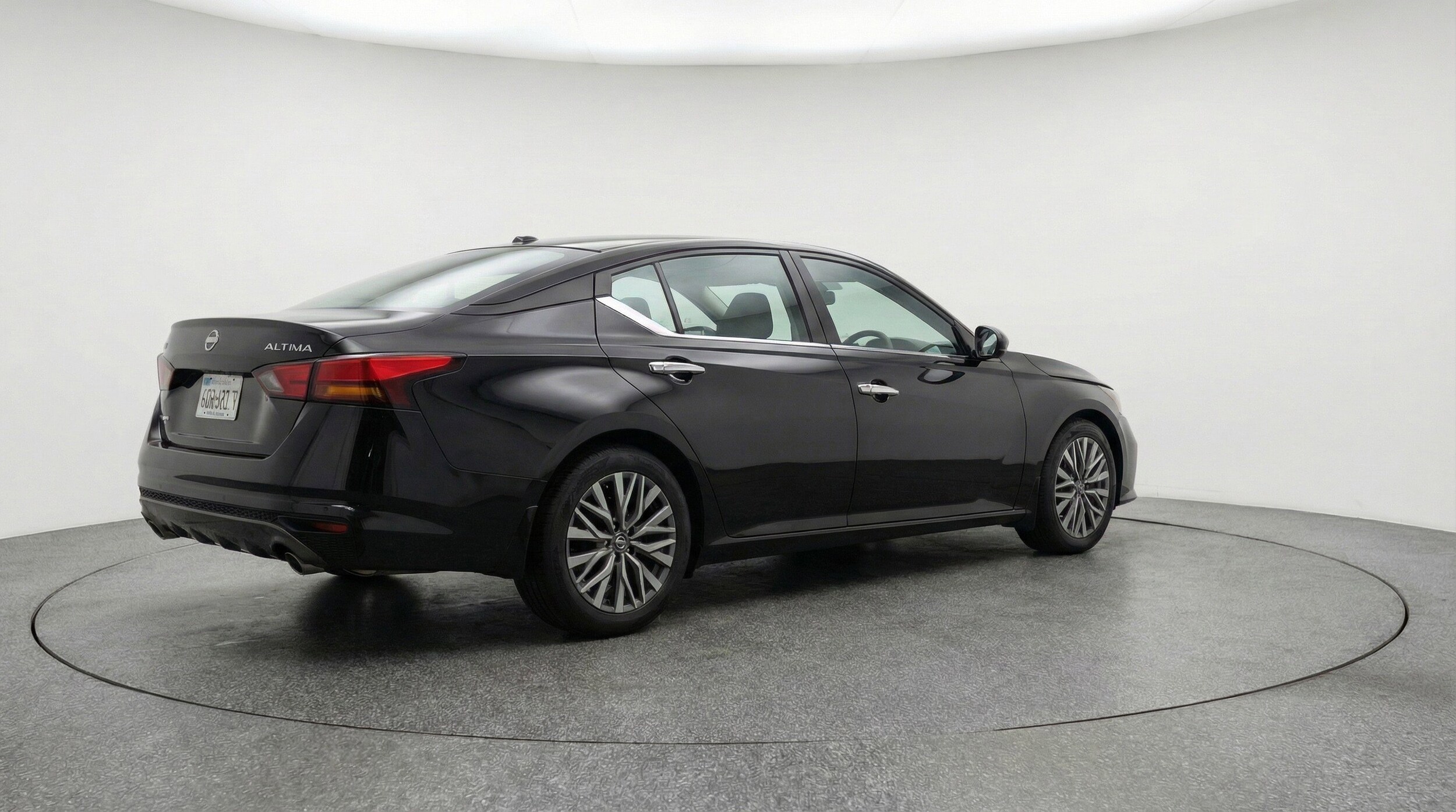 Thumbnail: 2025 Nissan Altima - 9