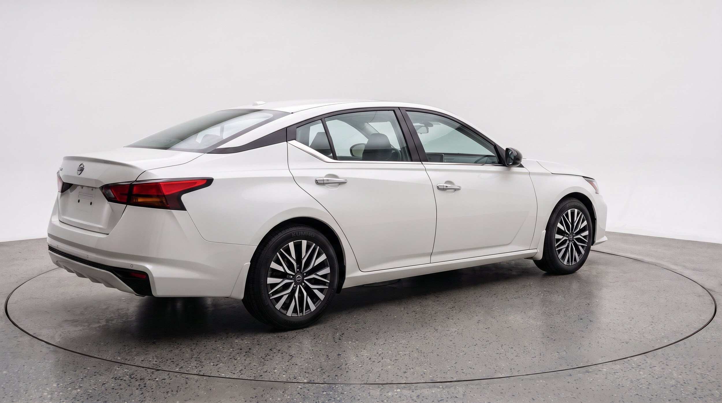 Thumbnail: 2025 Nissan Altima - 9