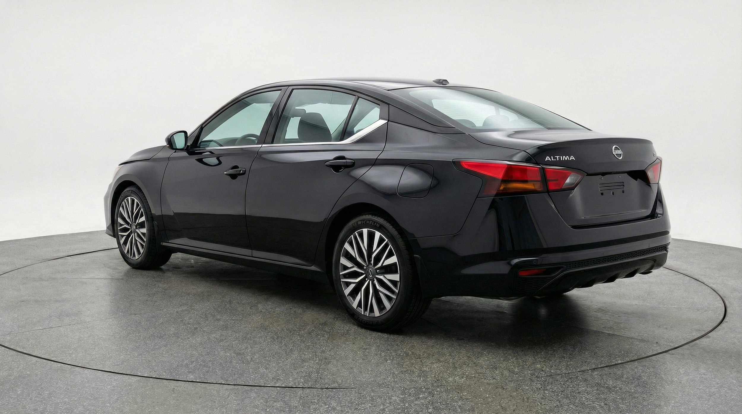 Thumbnail: 2025 Nissan Altima - 6