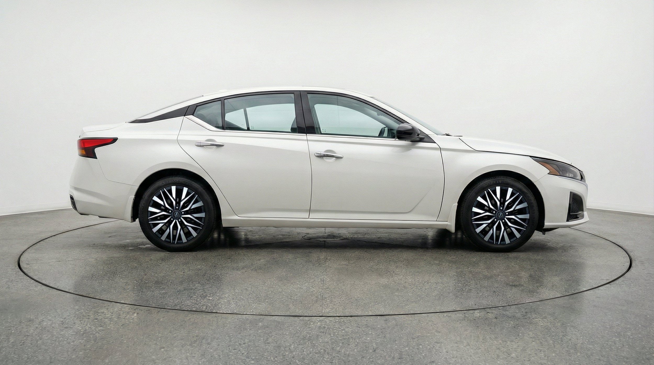 Thumbnail: 2025 Nissan Altima - 11