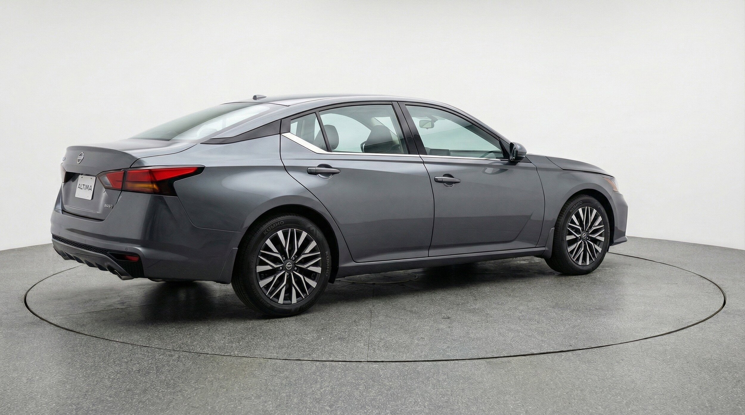 Thumbnail: 2025 Nissan Altima - 9