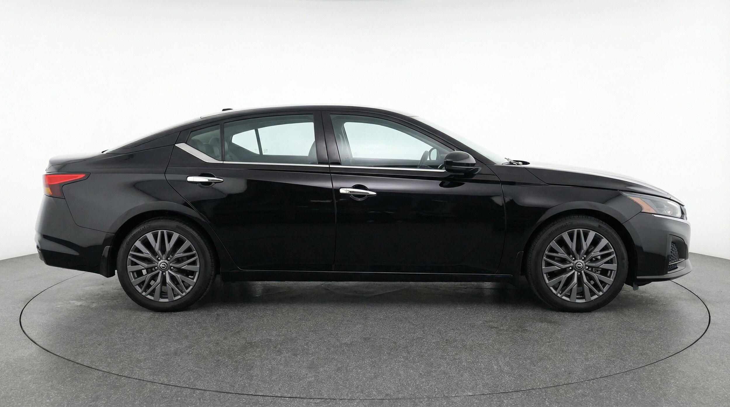 Thumbnail: 2025 Nissan Altima - 11