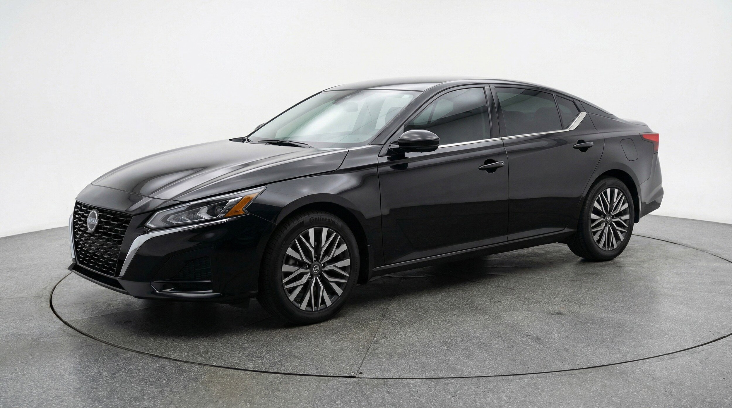 Thumbnail: 2025 Nissan Altima - 3
