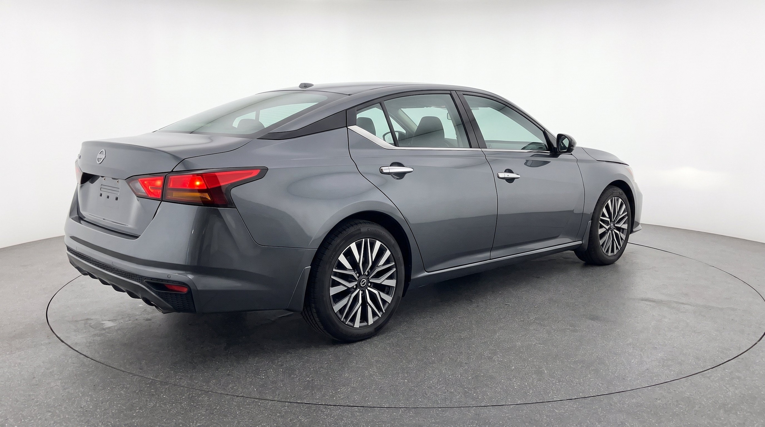 Thumbnail: 2025 Nissan Altima - 9