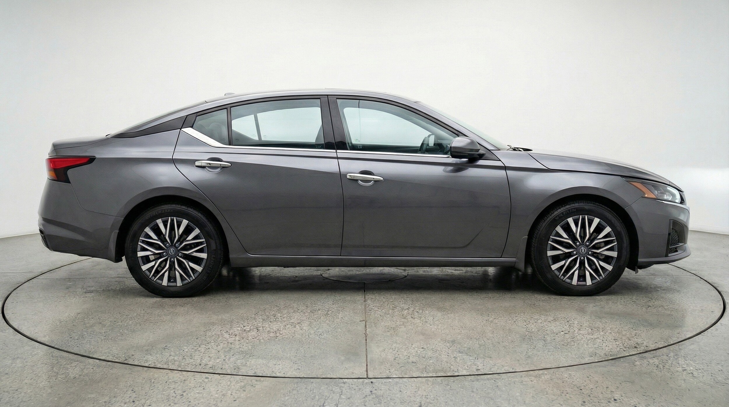 Thumbnail: 2025 Nissan Altima - 11