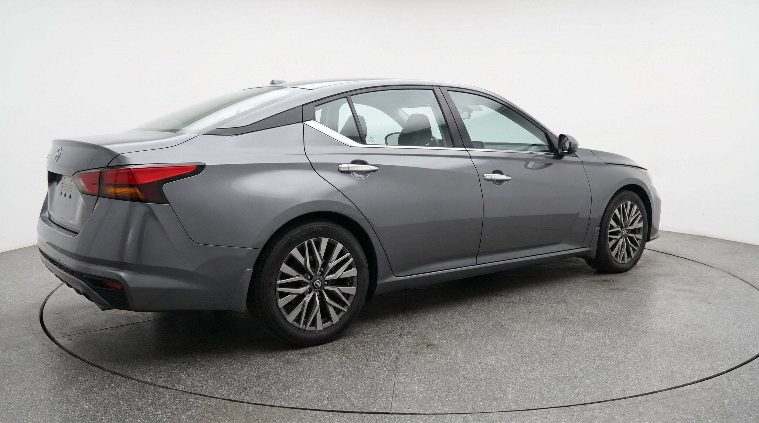 Thumbnail: 2025 Nissan Altima - 9