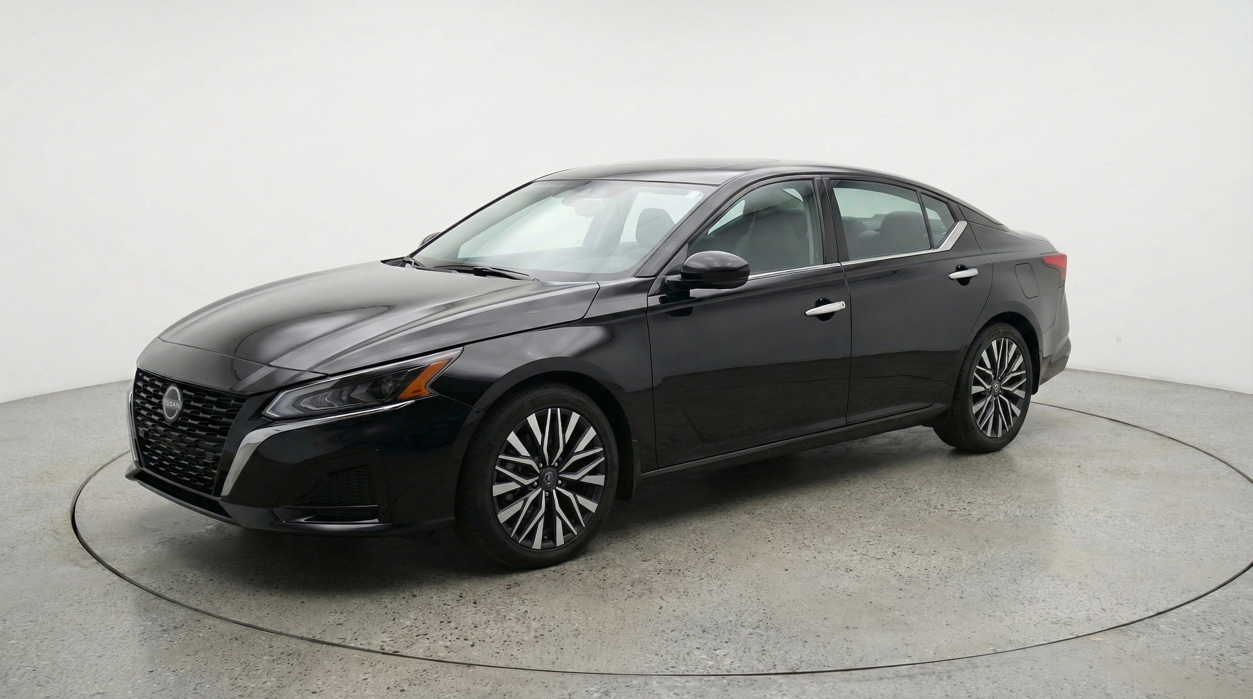 Thumbnail: 2025 Nissan Altima - 3