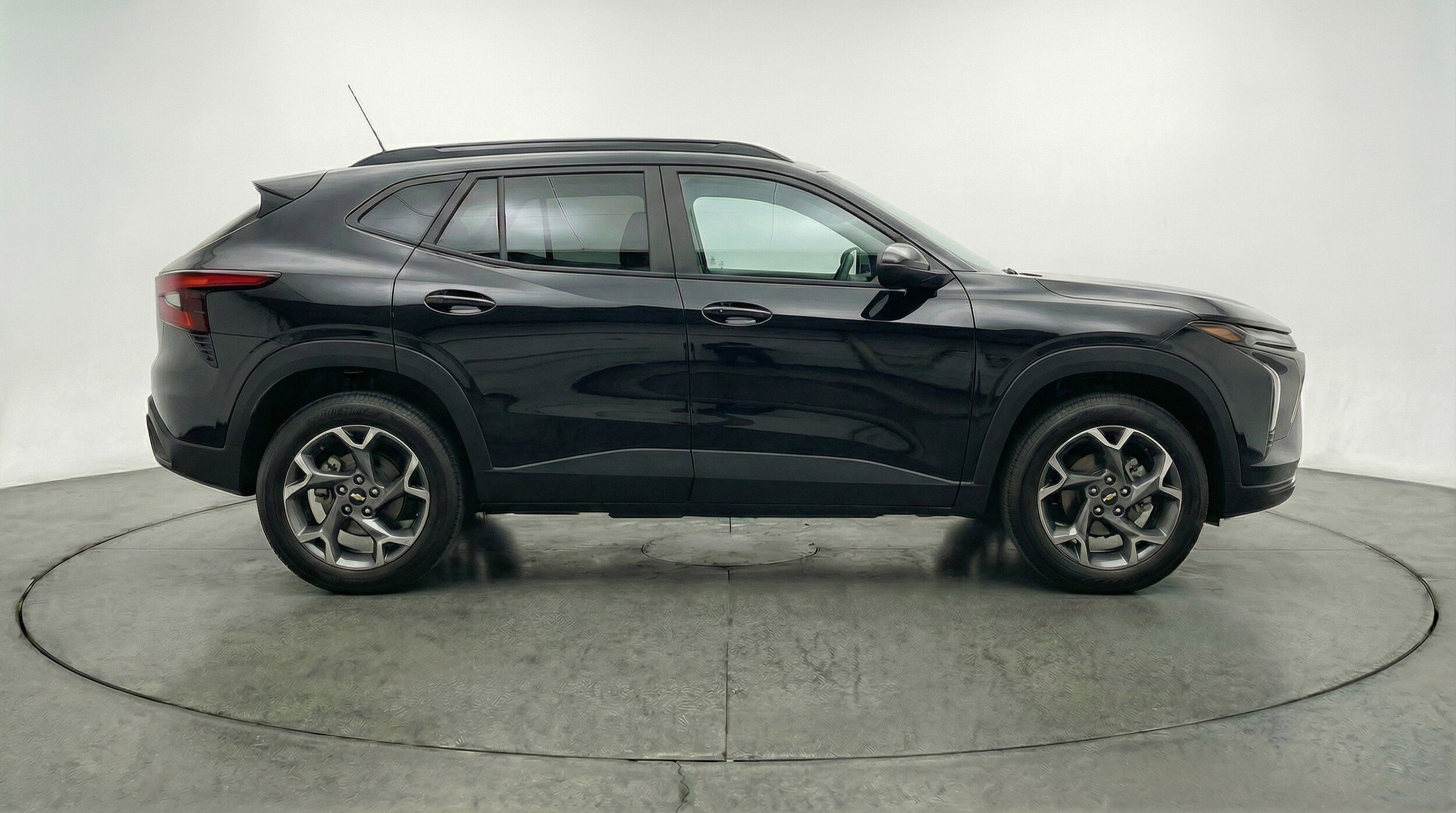 Thumbnail: 2025 Chevrolet Trax - 11