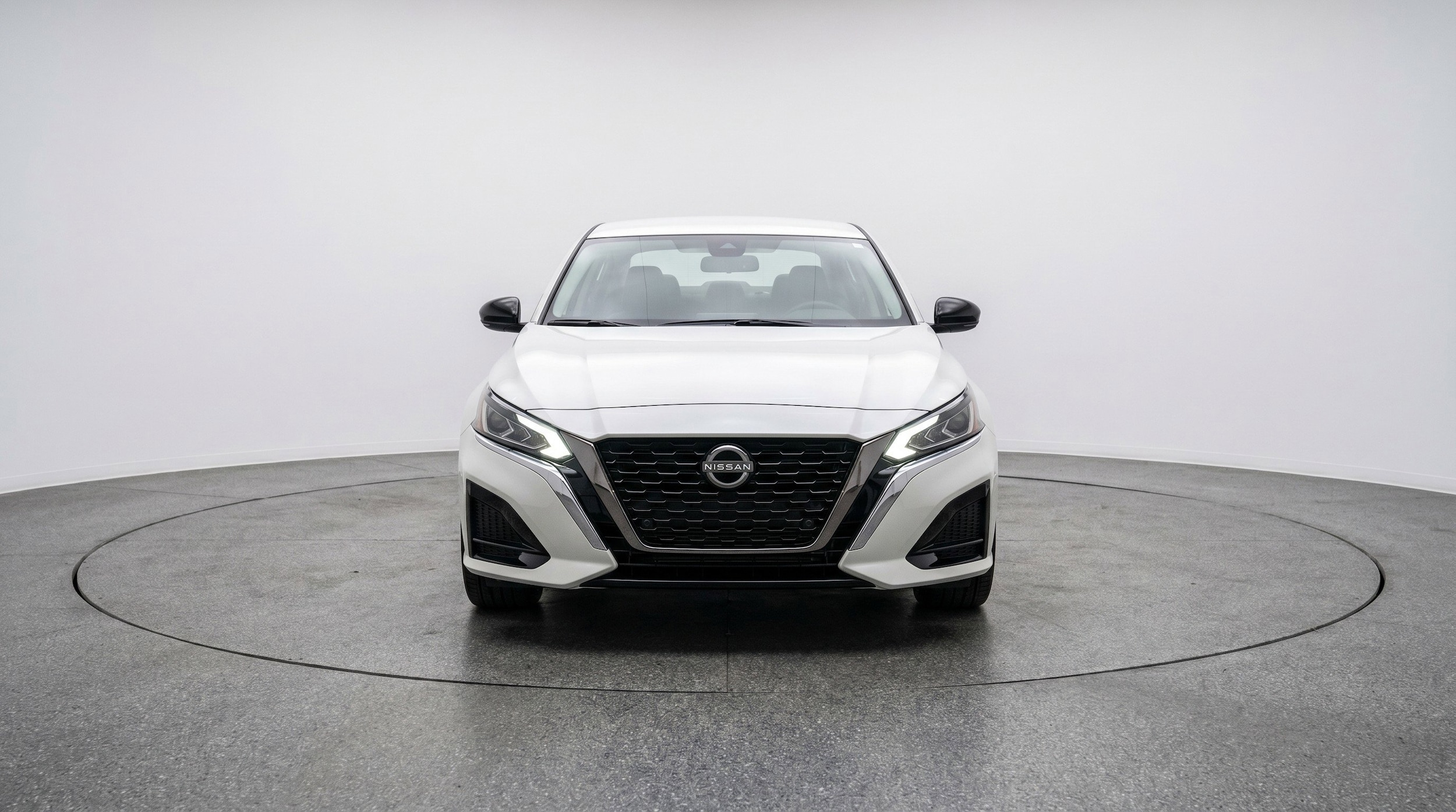 Thumbnail: 2025 Nissan Altima - 2