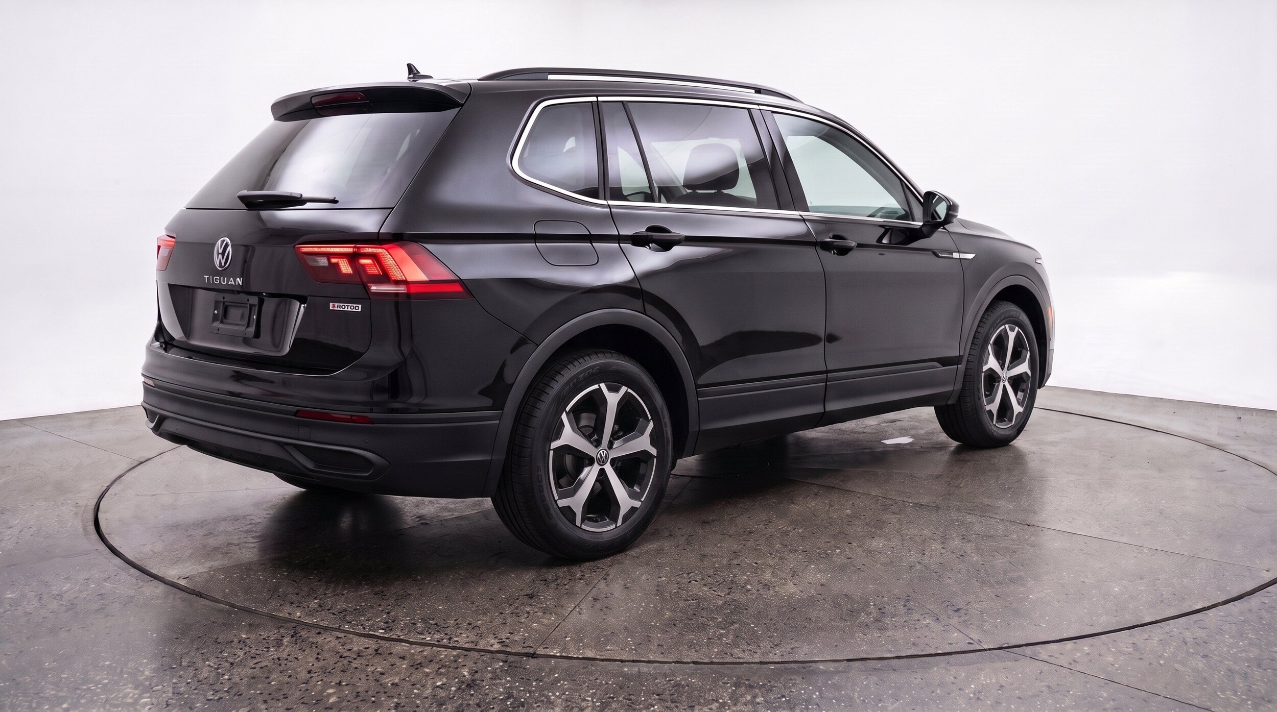 Thumbnail: 2026 Volkswagen Tiguan - 9