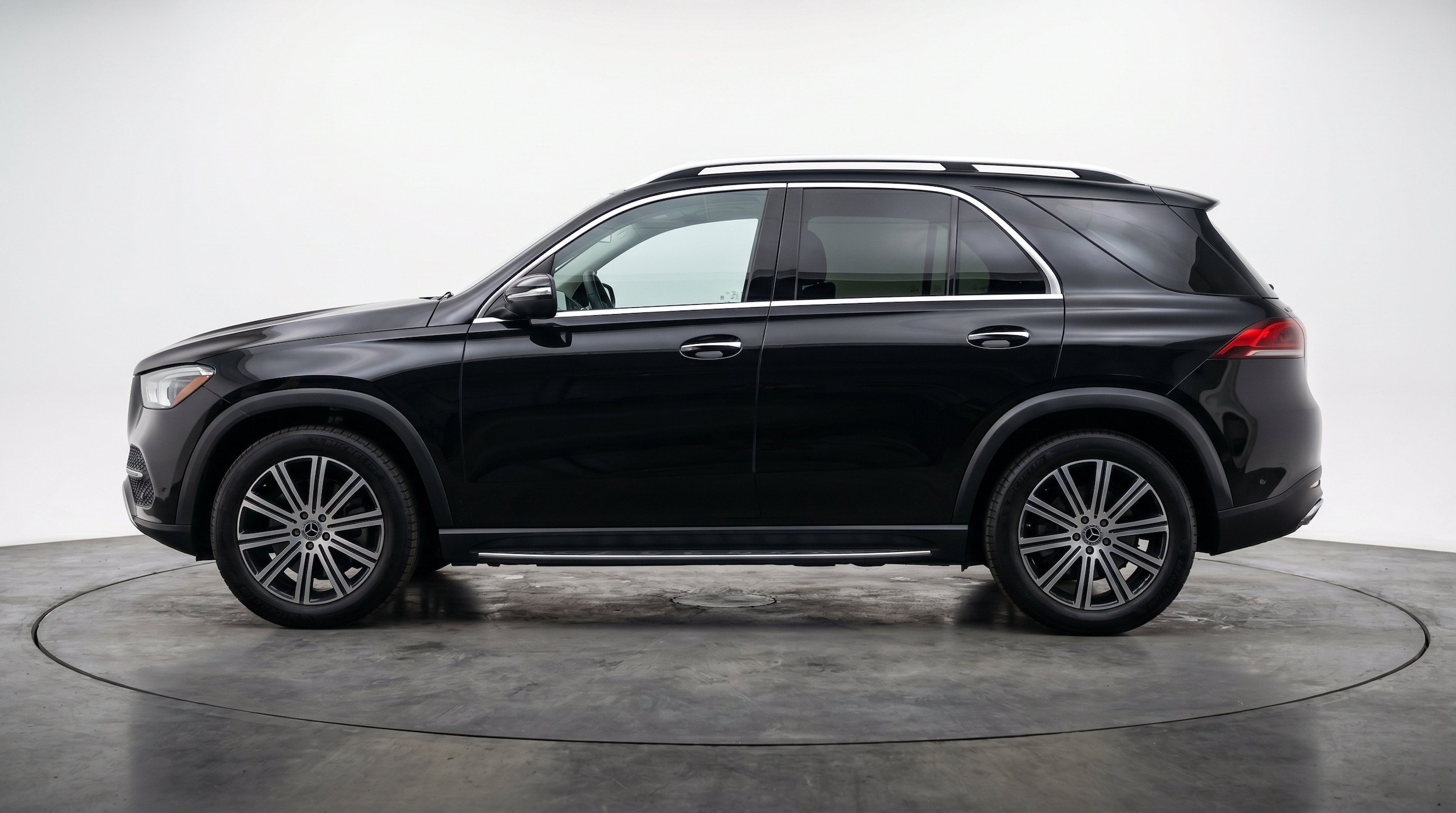 Thumbnail: 2026 Mercedes-Benz GLE - 5
