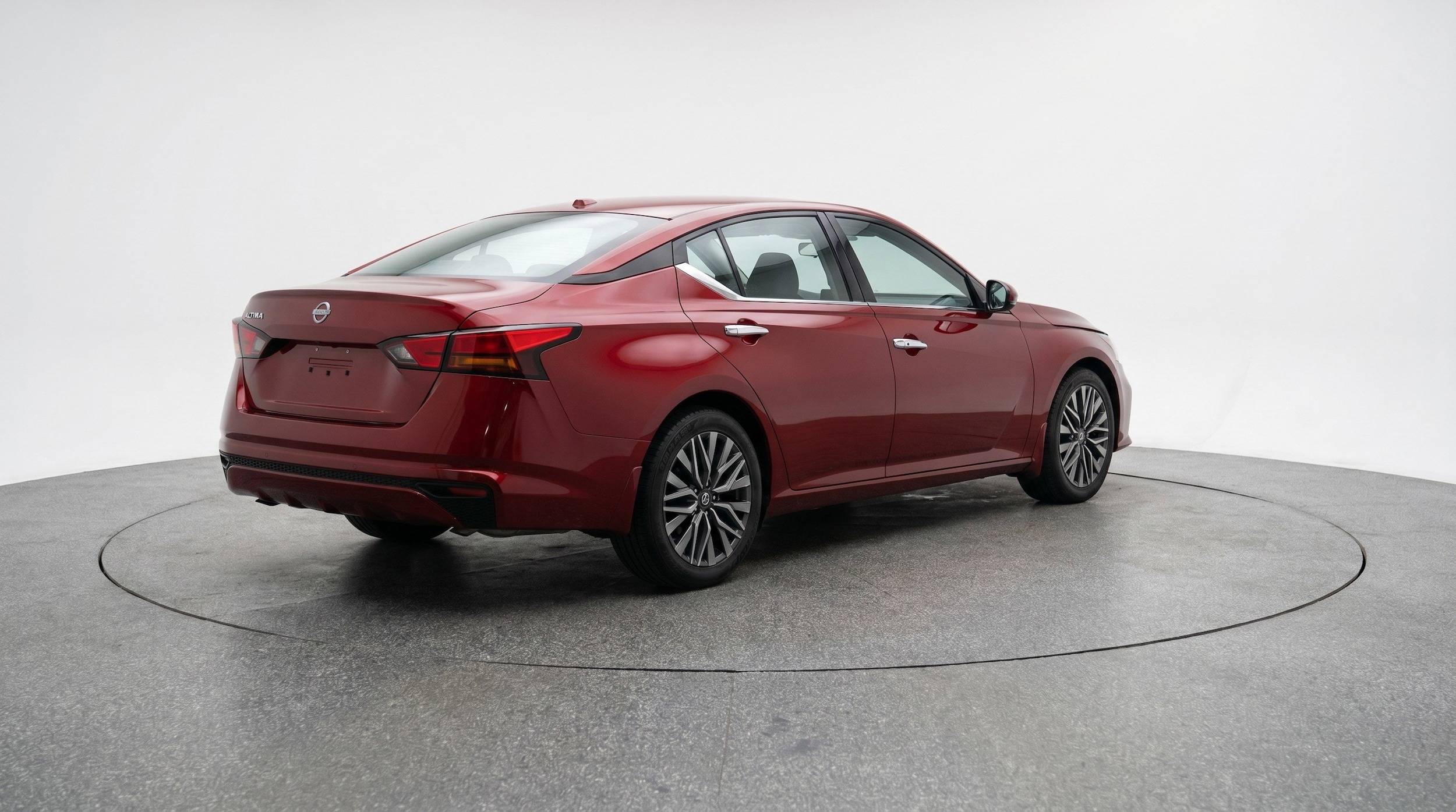 Thumbnail: 2025 Nissan Altima - 9