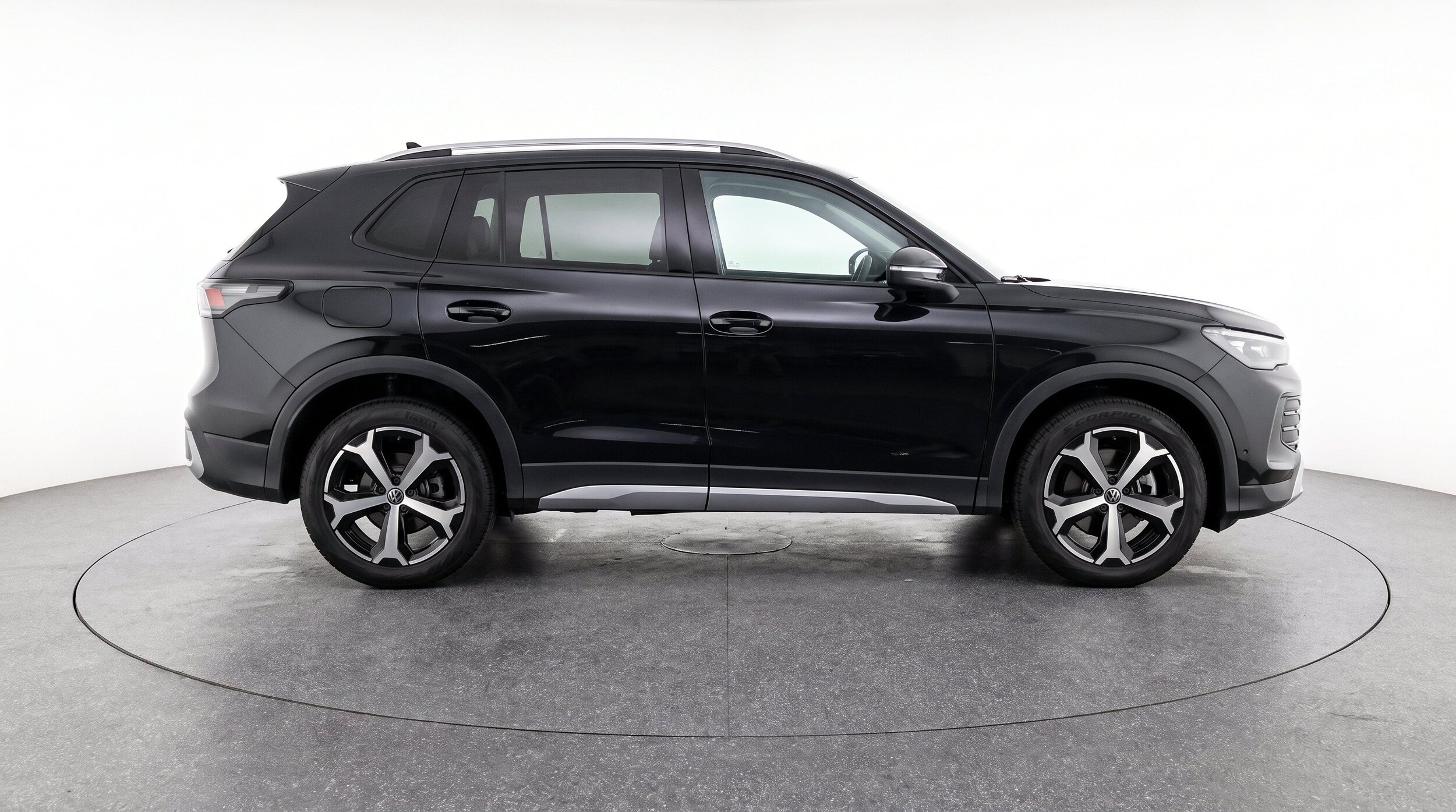 Thumbnail: 2026 Volkswagen Tiguan - 11
