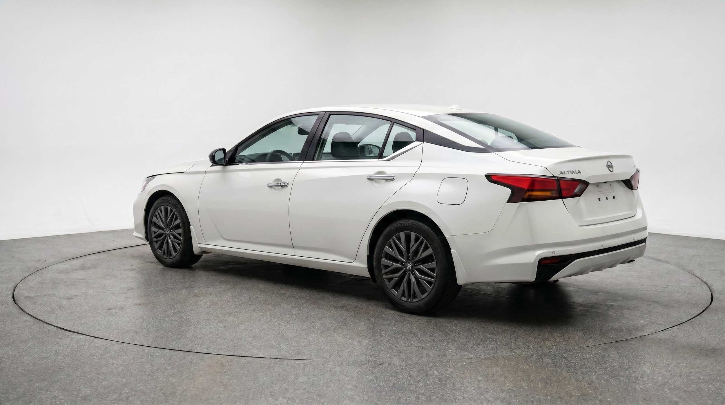 Thumbnail: 2025 Nissan Altima - 6