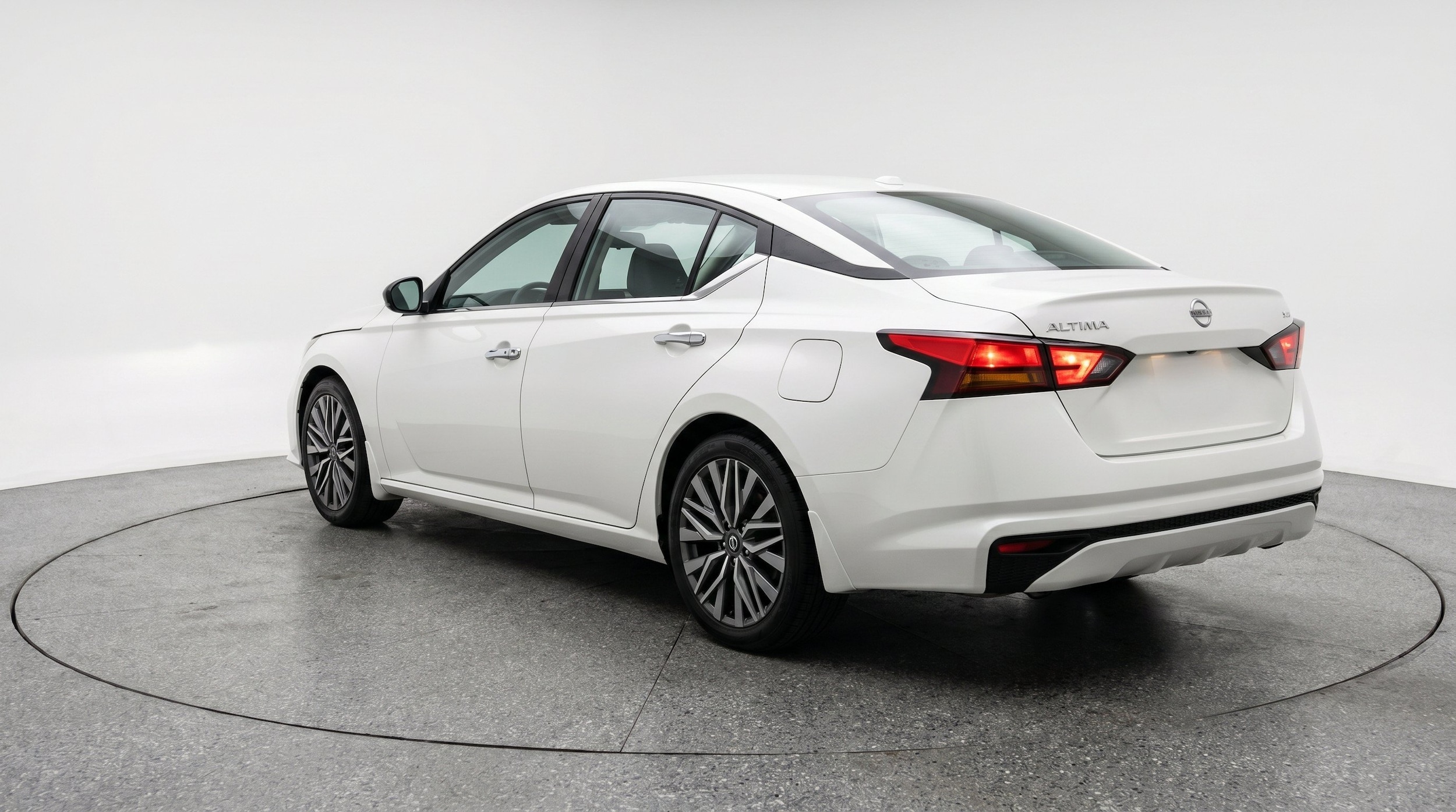 Thumbnail: 2025 Nissan Altima - 6