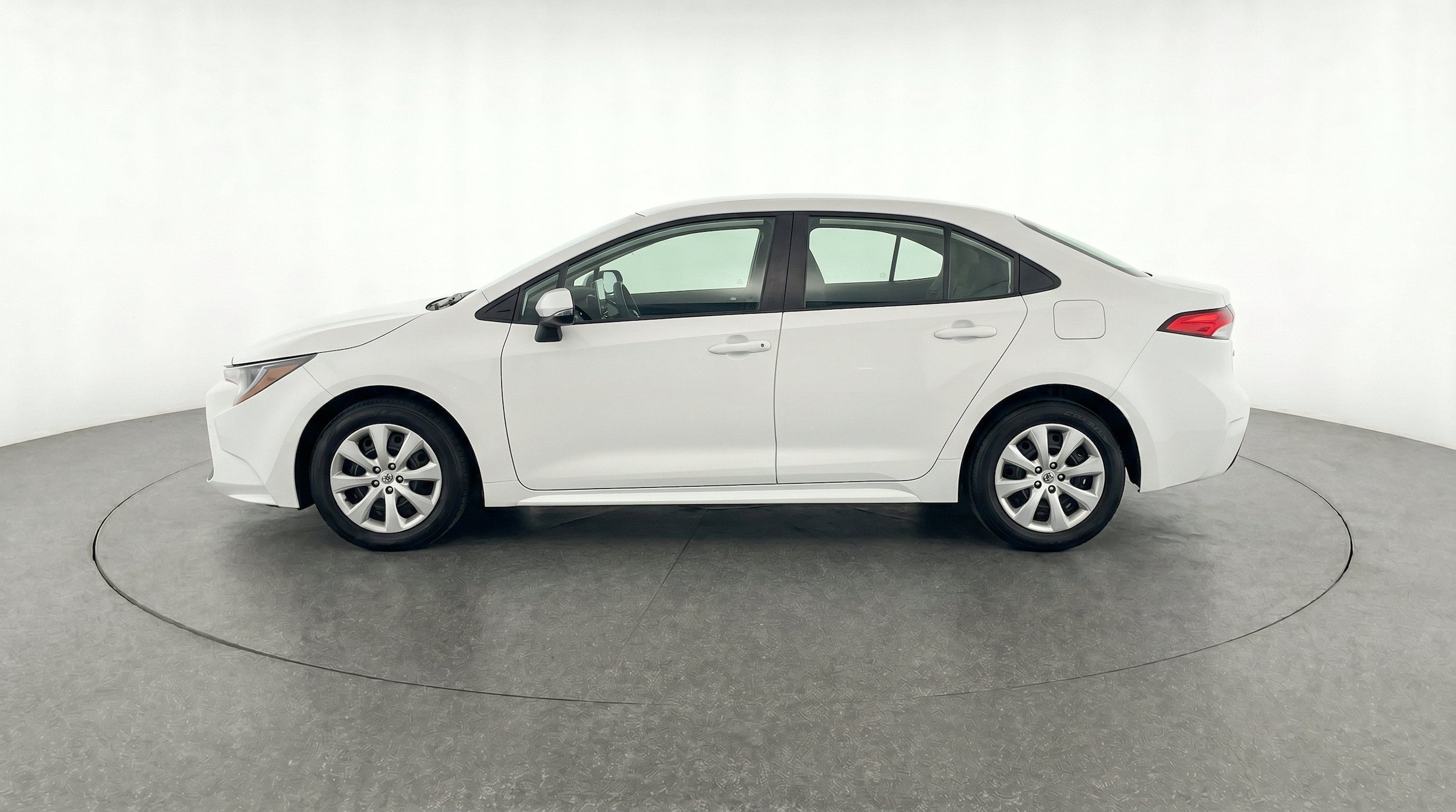 Thumbnail: 2025 Toyota Corolla - 5