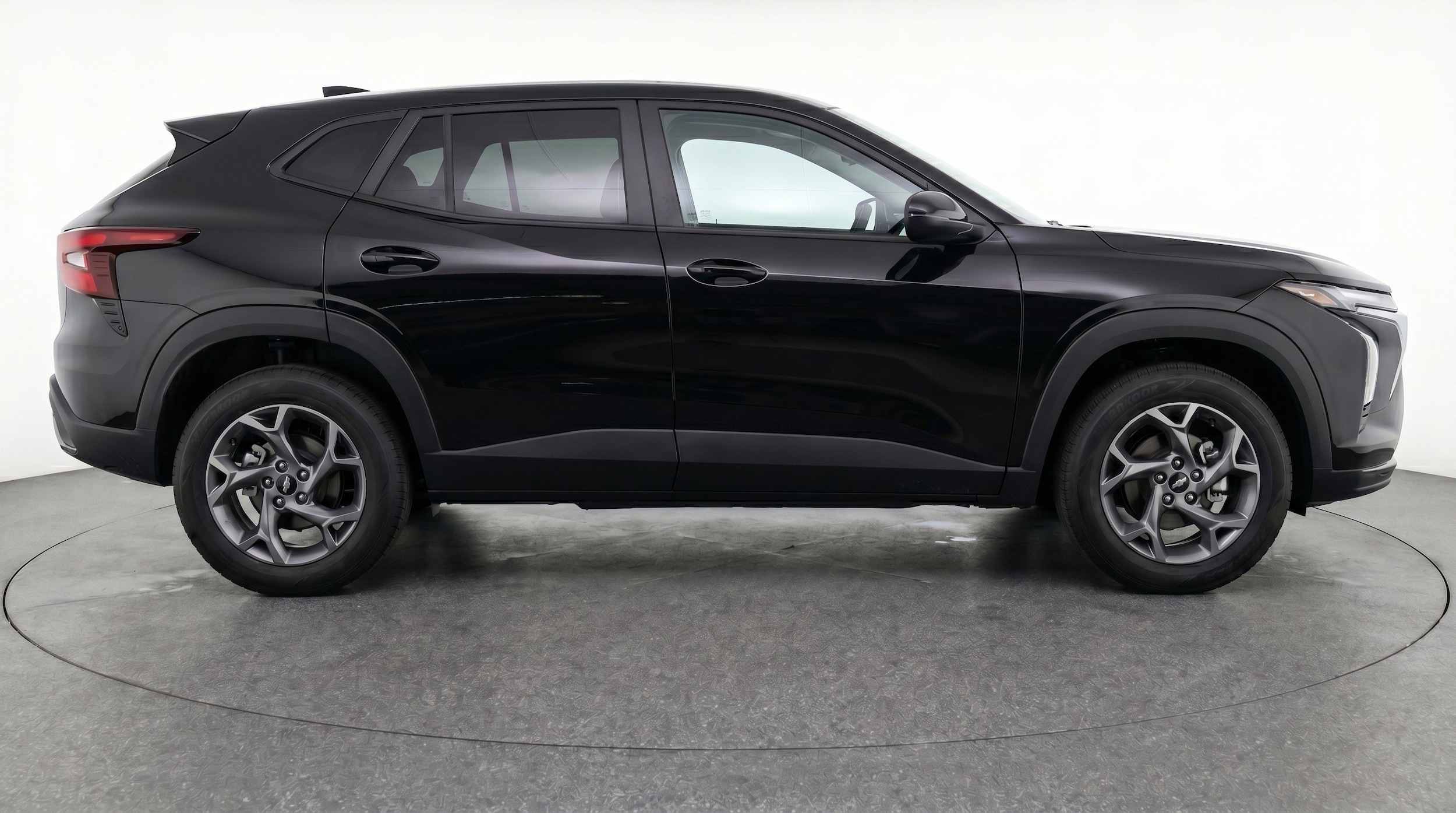 Thumbnail: 2025 Chevrolet Trax - 11