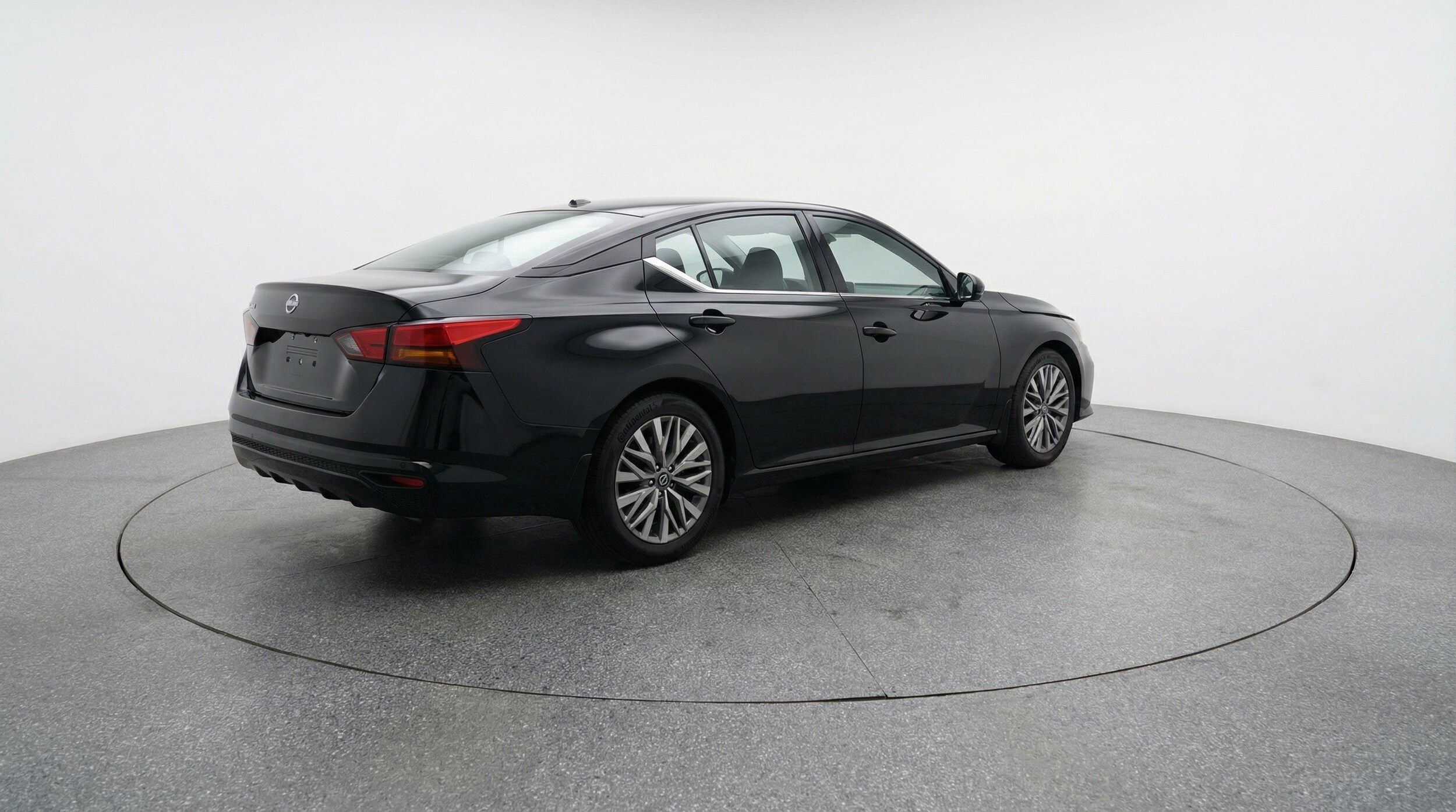 Thumbnail: 2025 Nissan Altima - 9