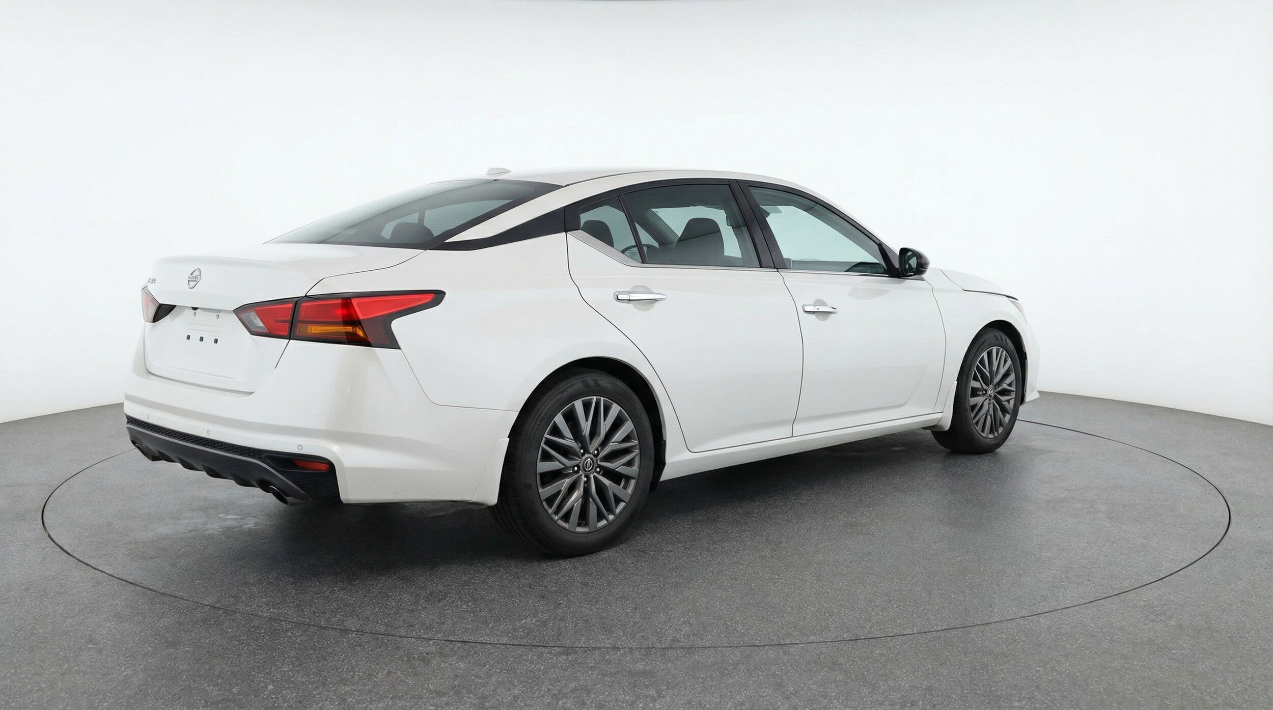 Thumbnail: 2025 Nissan Altima - 9