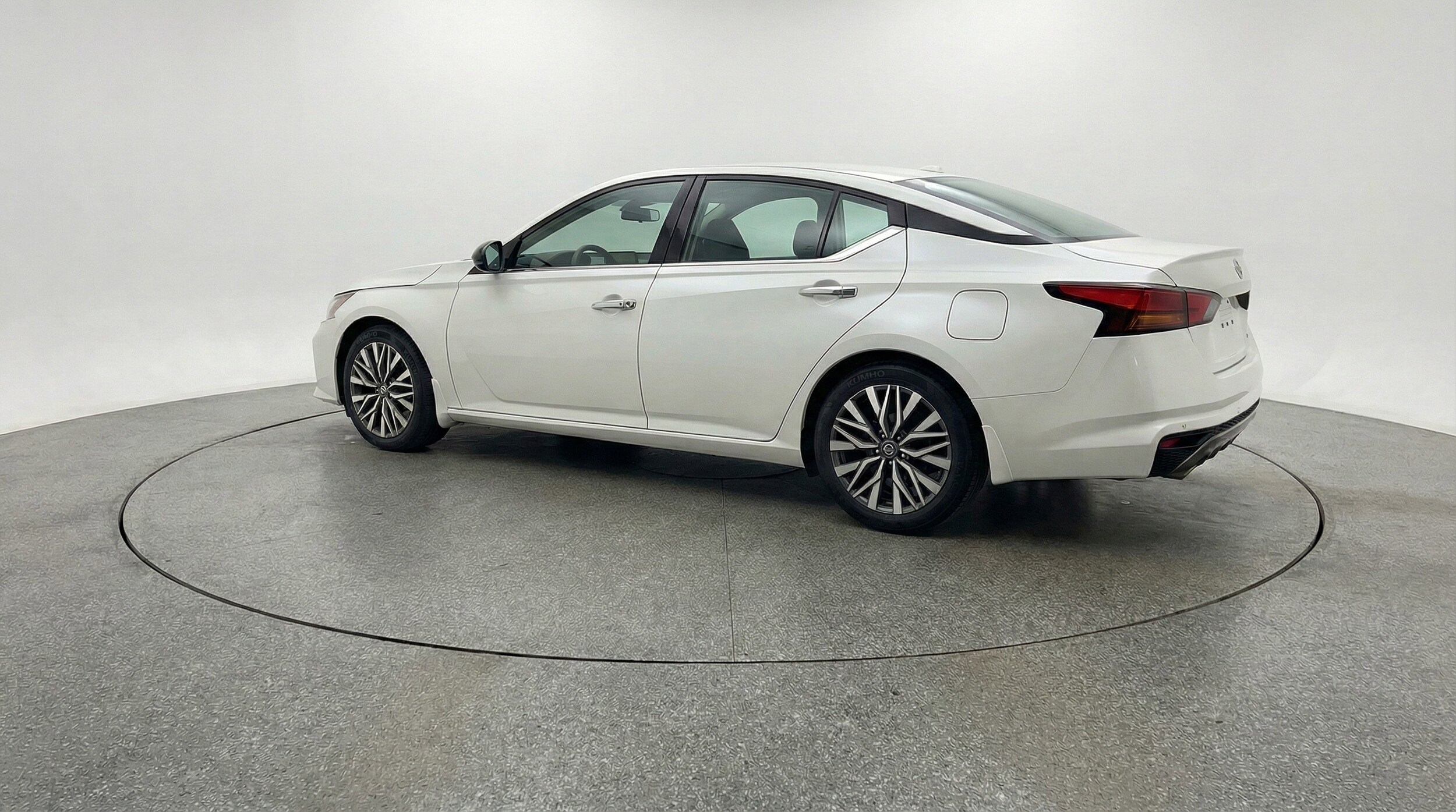 Thumbnail: 2025 Nissan Altima - 6