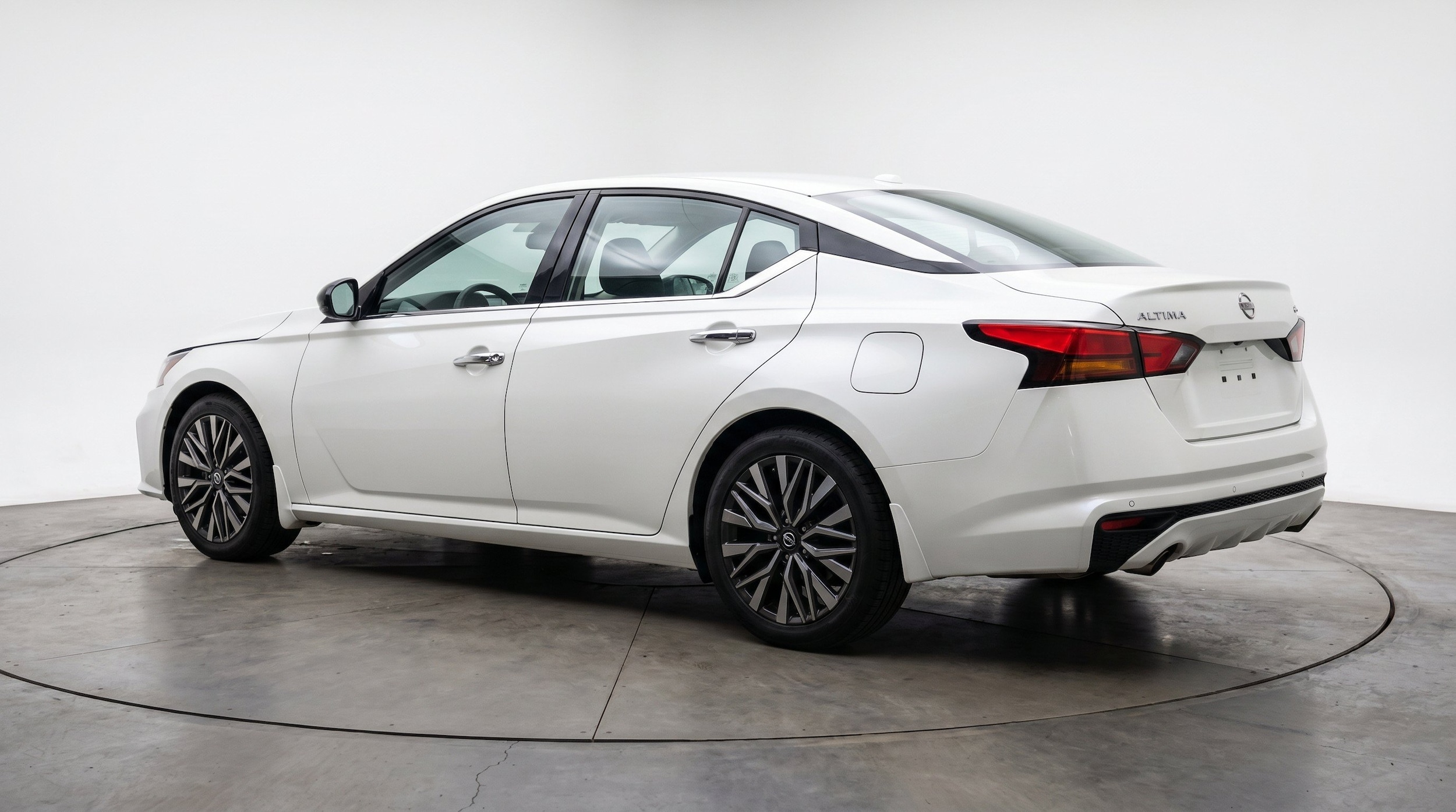 Thumbnail: 2025 Nissan Altima - 6