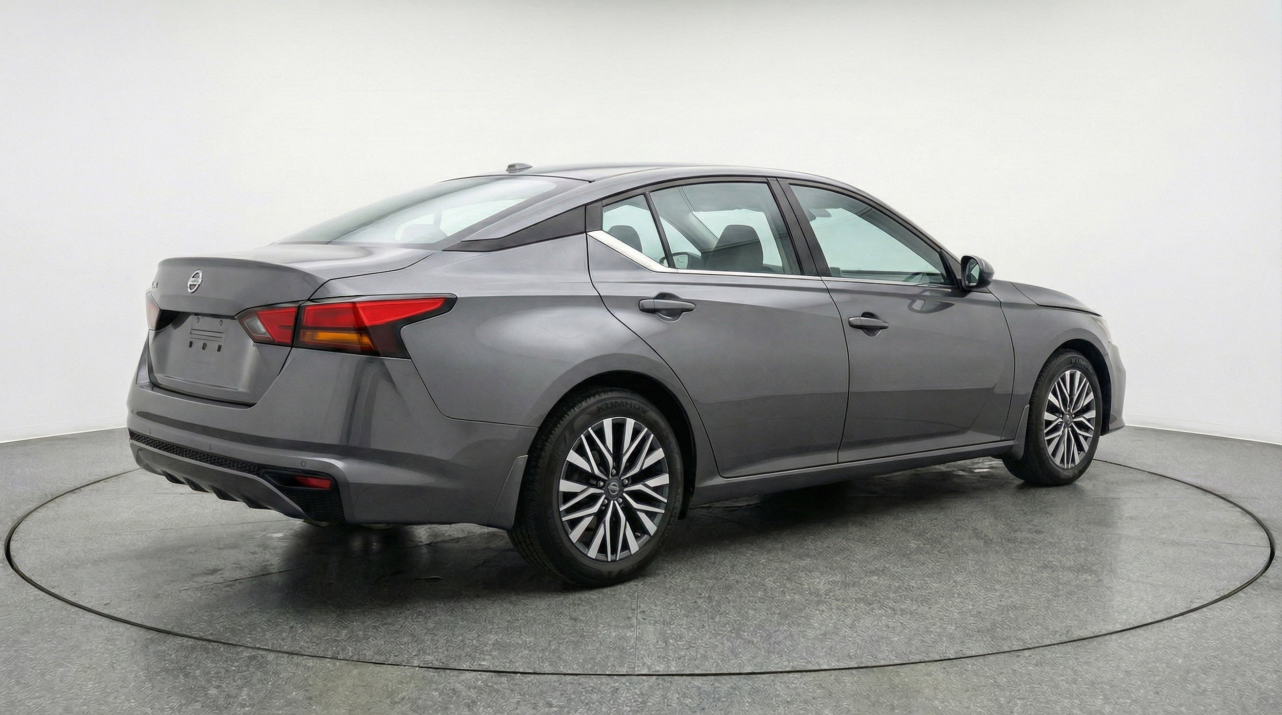 Thumbnail: 2025 Nissan Altima - 9