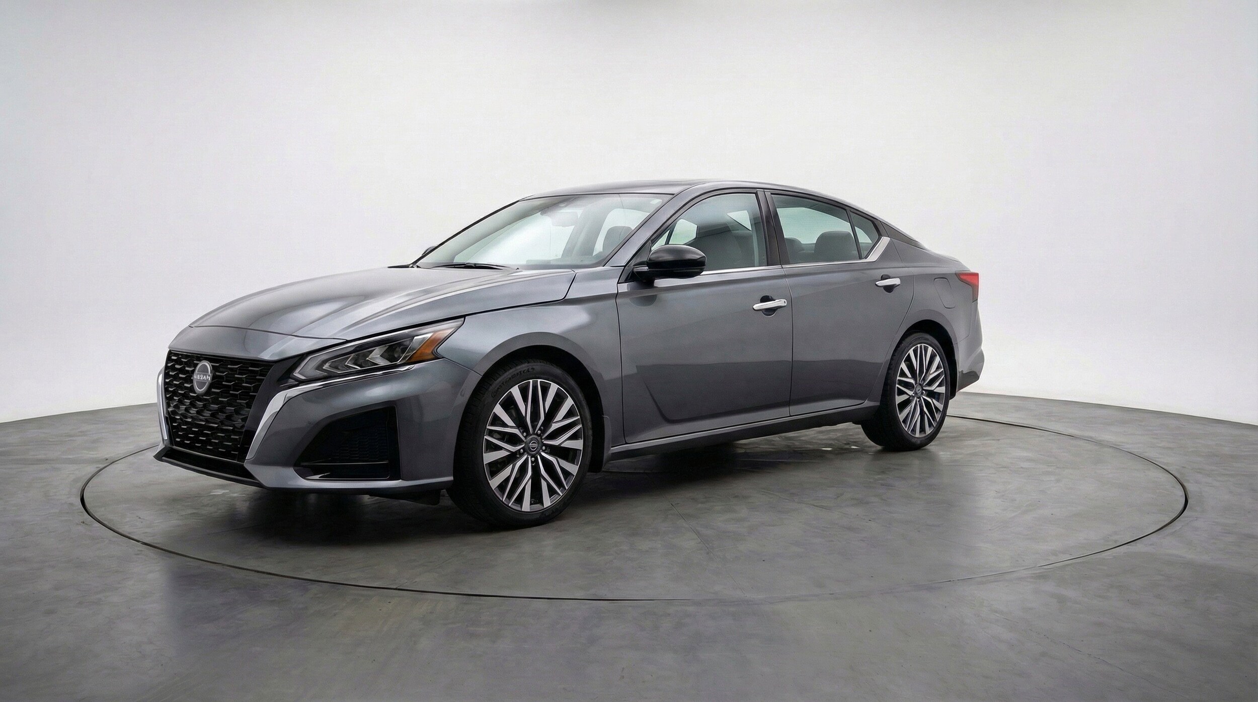Thumbnail: 2025 Nissan Altima - 3