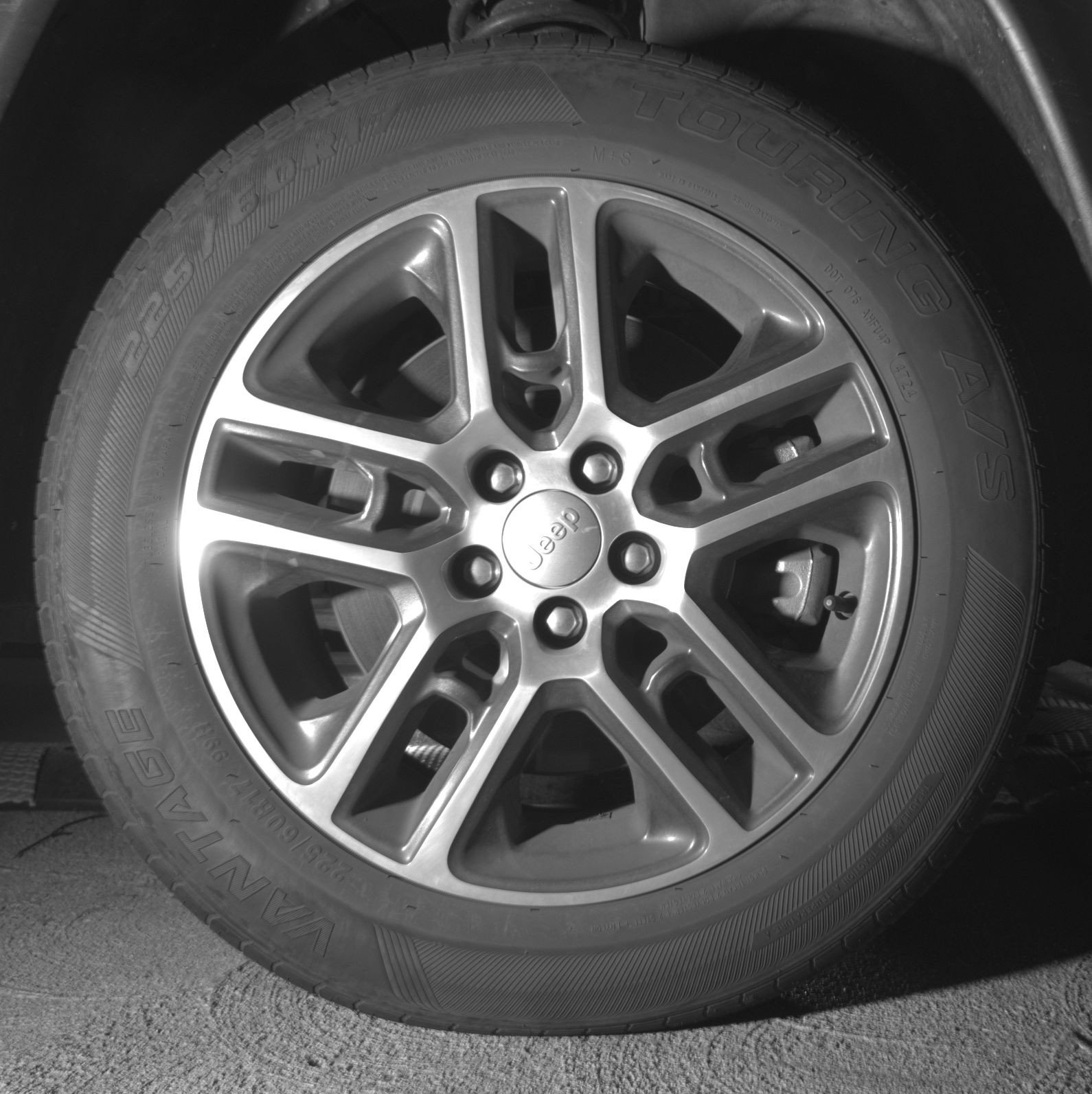 Thumbnail: 2025 Jeep Compass - 13