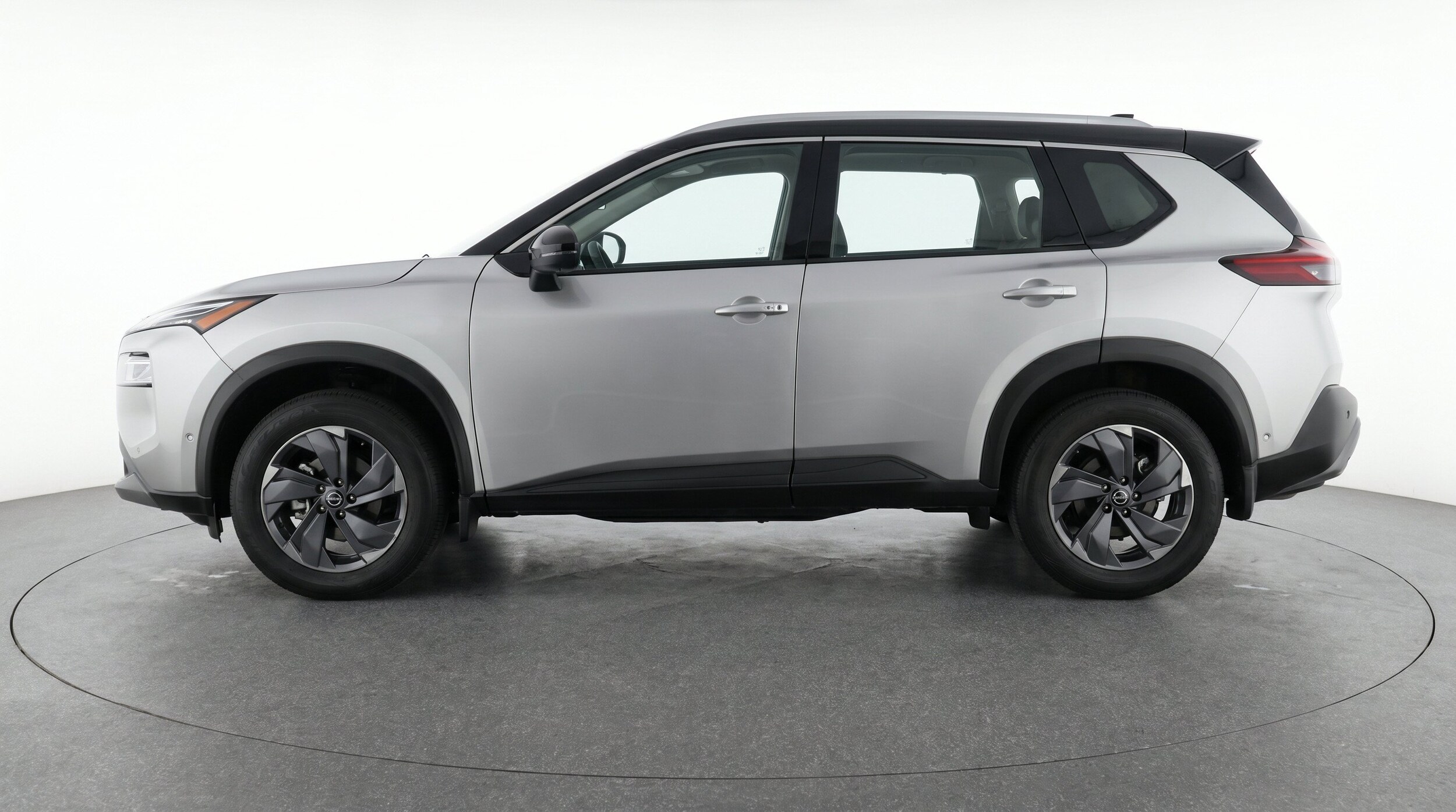 Thumbnail: 2025 Nissan Rogue - 5