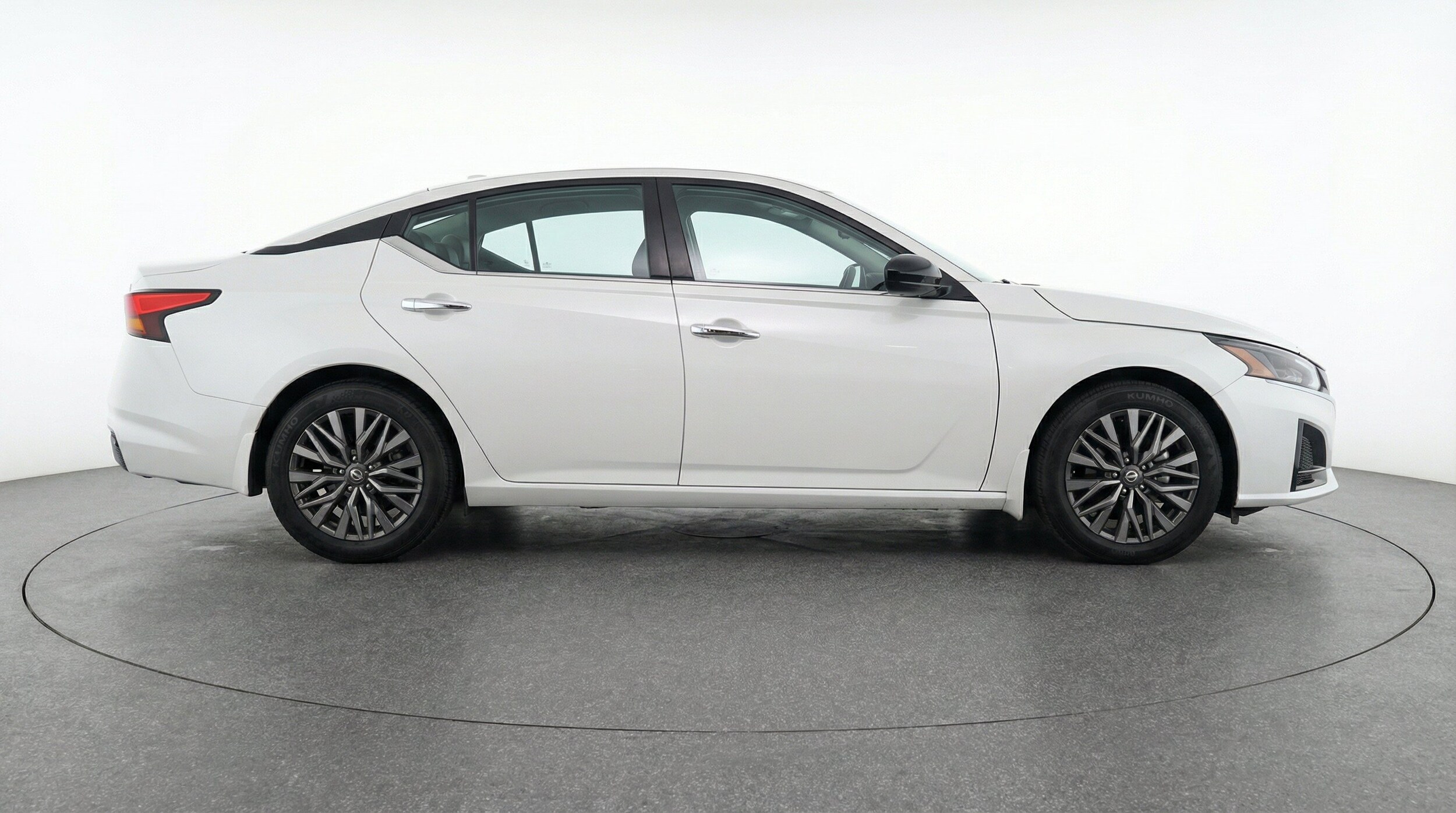 Thumbnail: 2025 Nissan Altima - 11