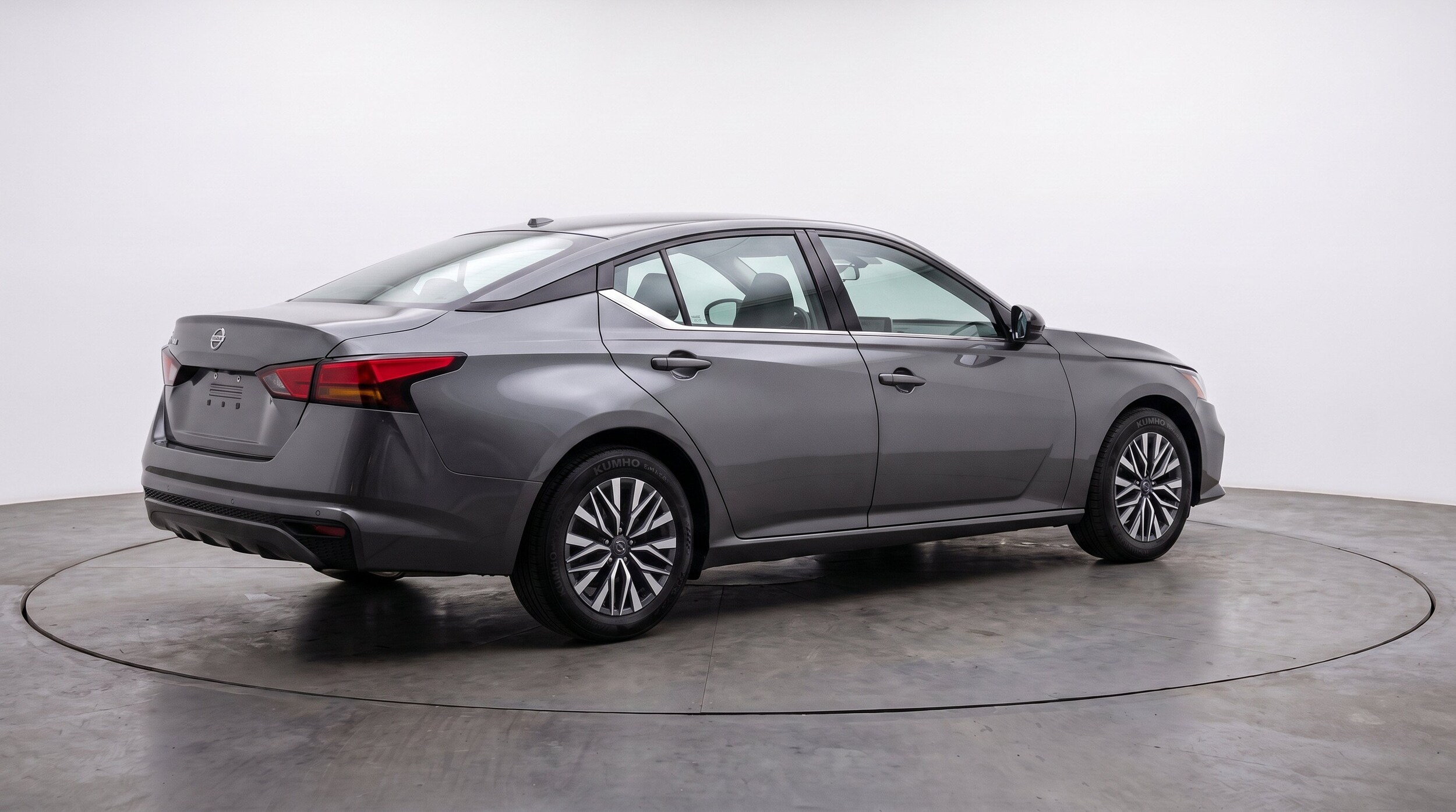 Thumbnail: 2025 Nissan Altima - 9