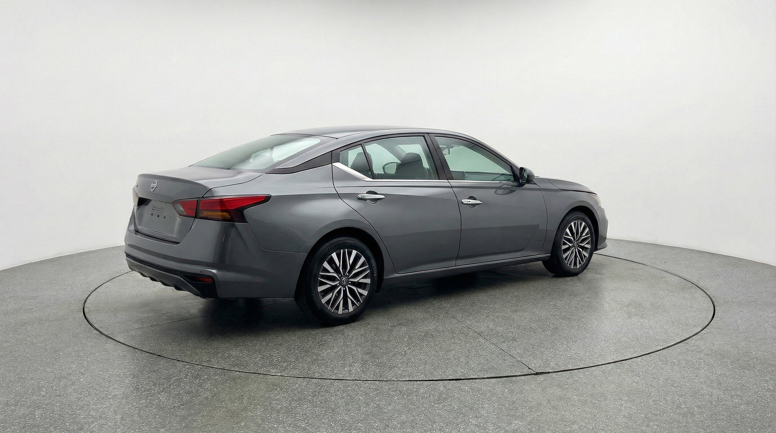 Thumbnail: 2025 Nissan Altima - 9