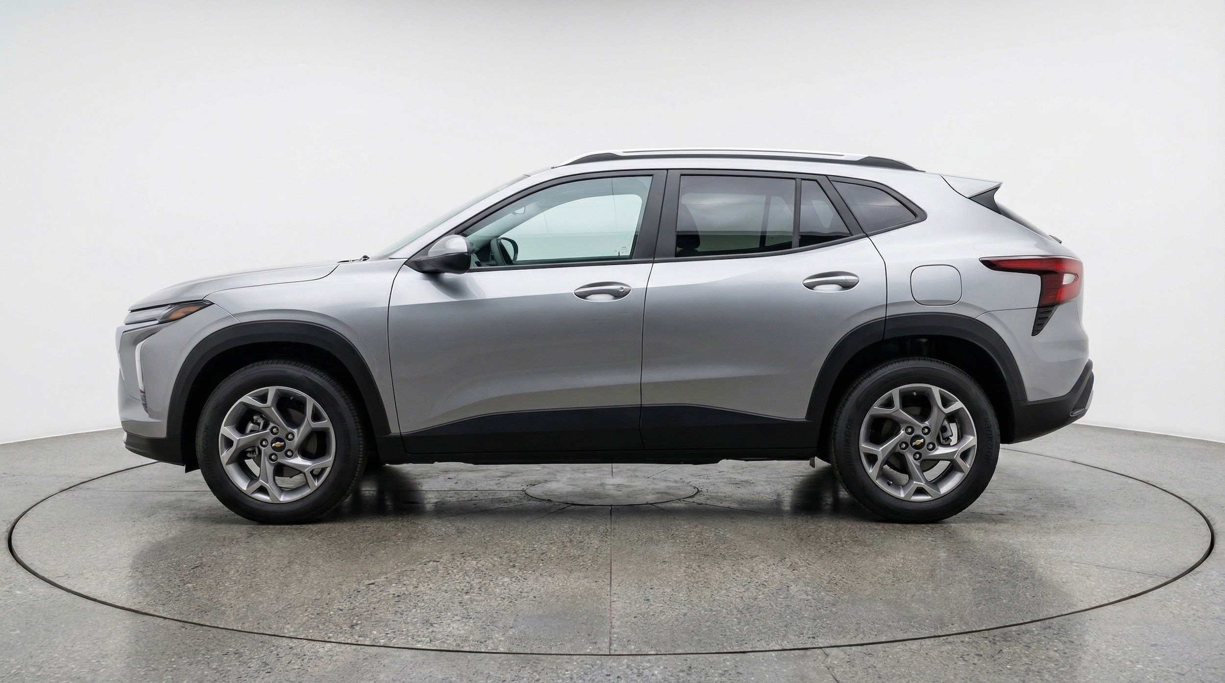 Thumbnail: 2025 Chevrolet Trax - 5
