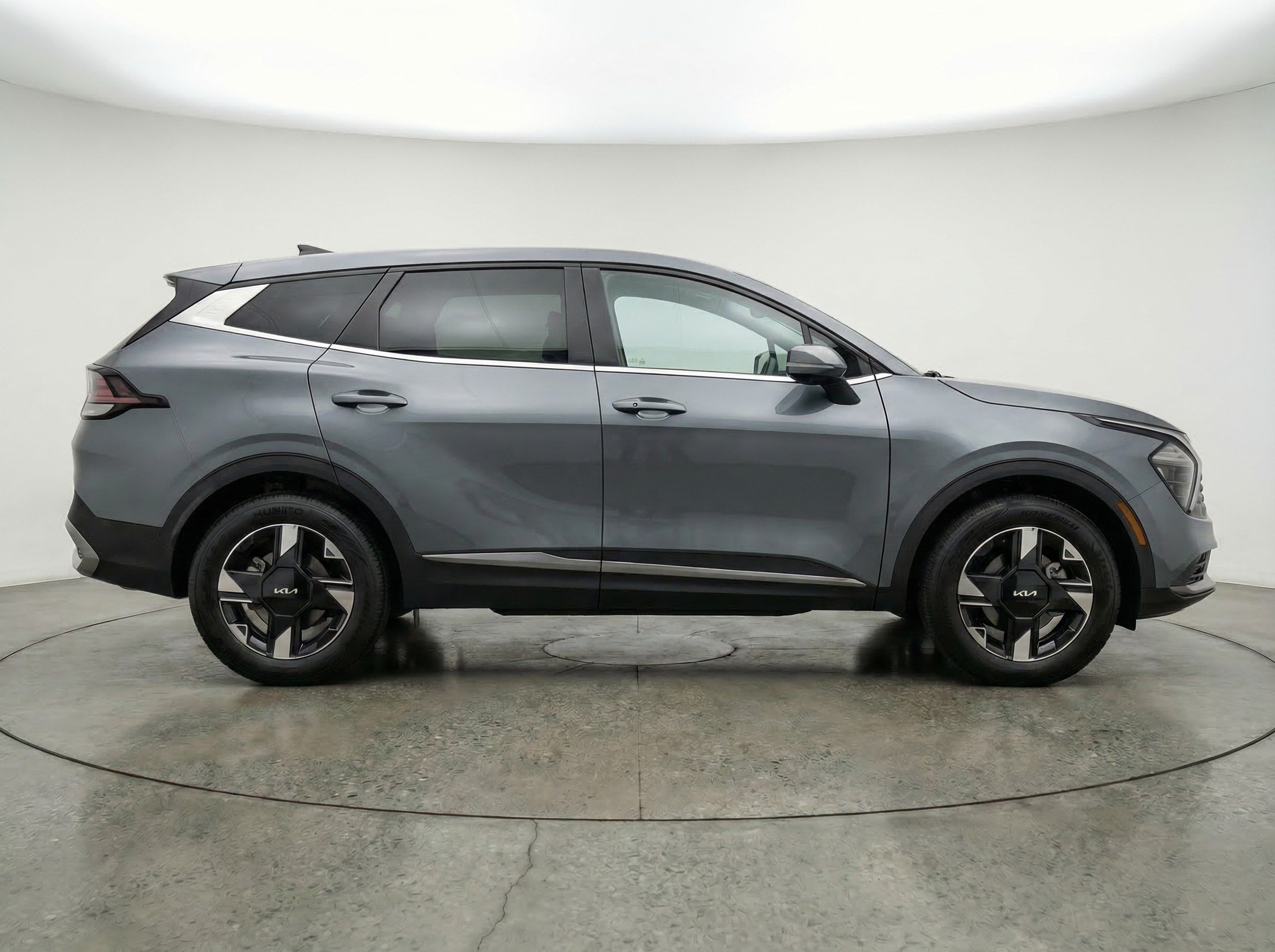 Thumbnail: 2026 Kia Sportage - 8