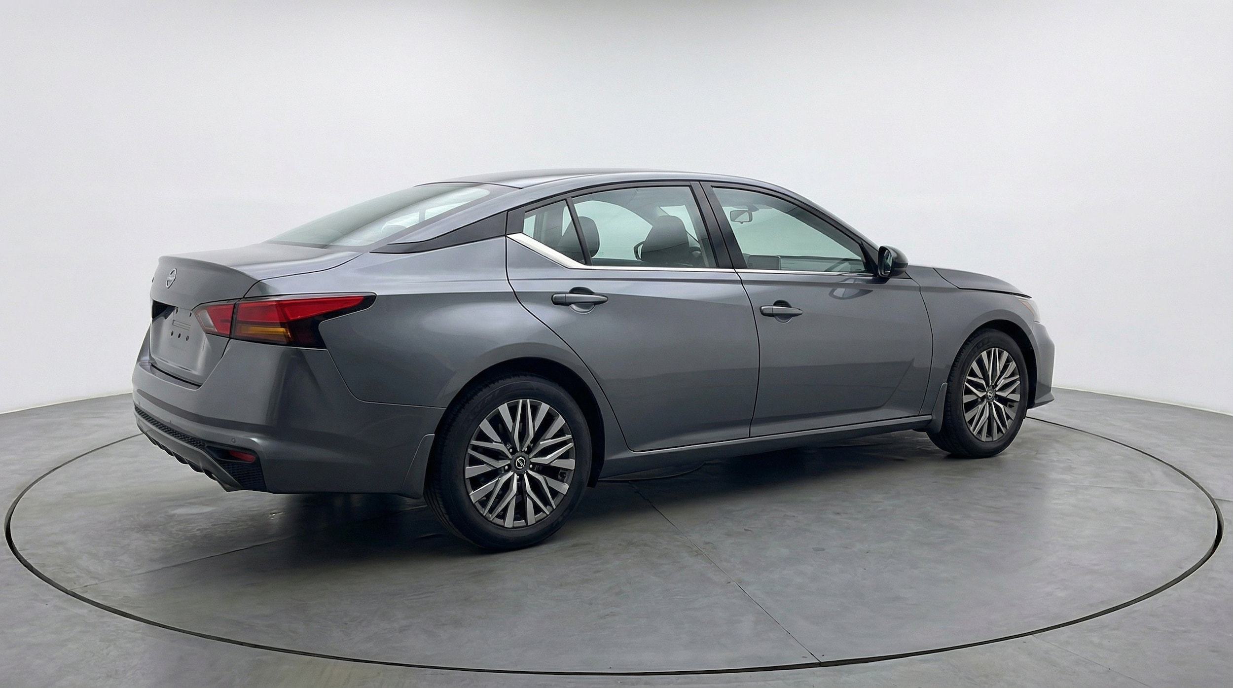 Thumbnail: 2025 Nissan Altima - 9