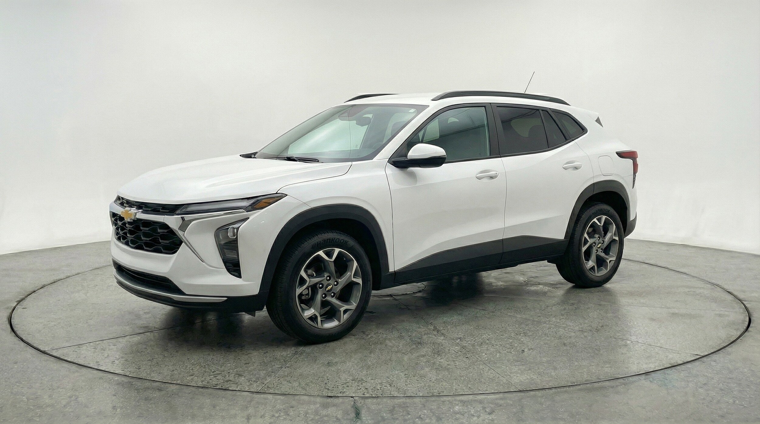 Thumbnail: 2025 Chevrolet Trax - 3