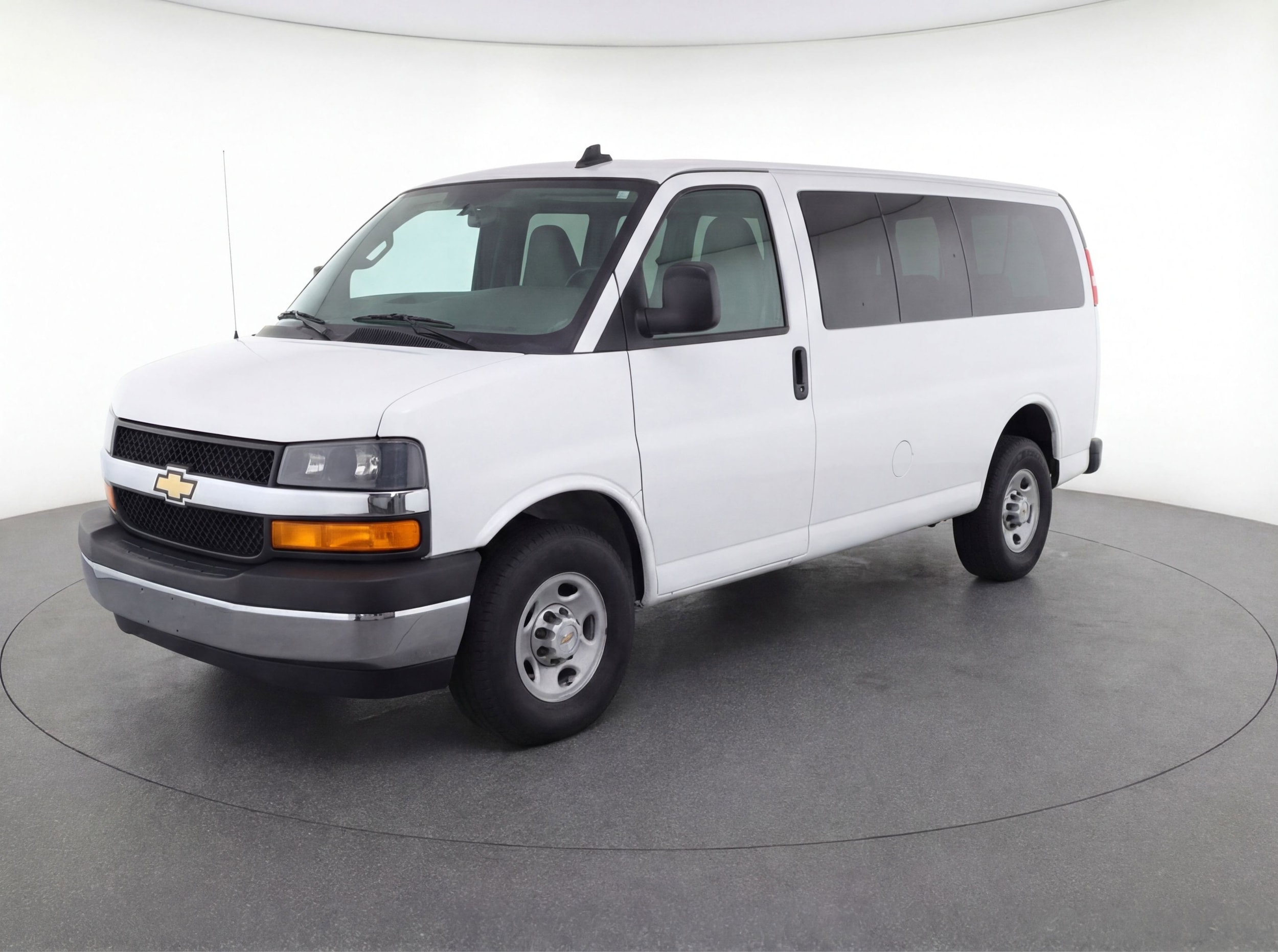 Thumbnail: 2025 Chevrolet Express - 3