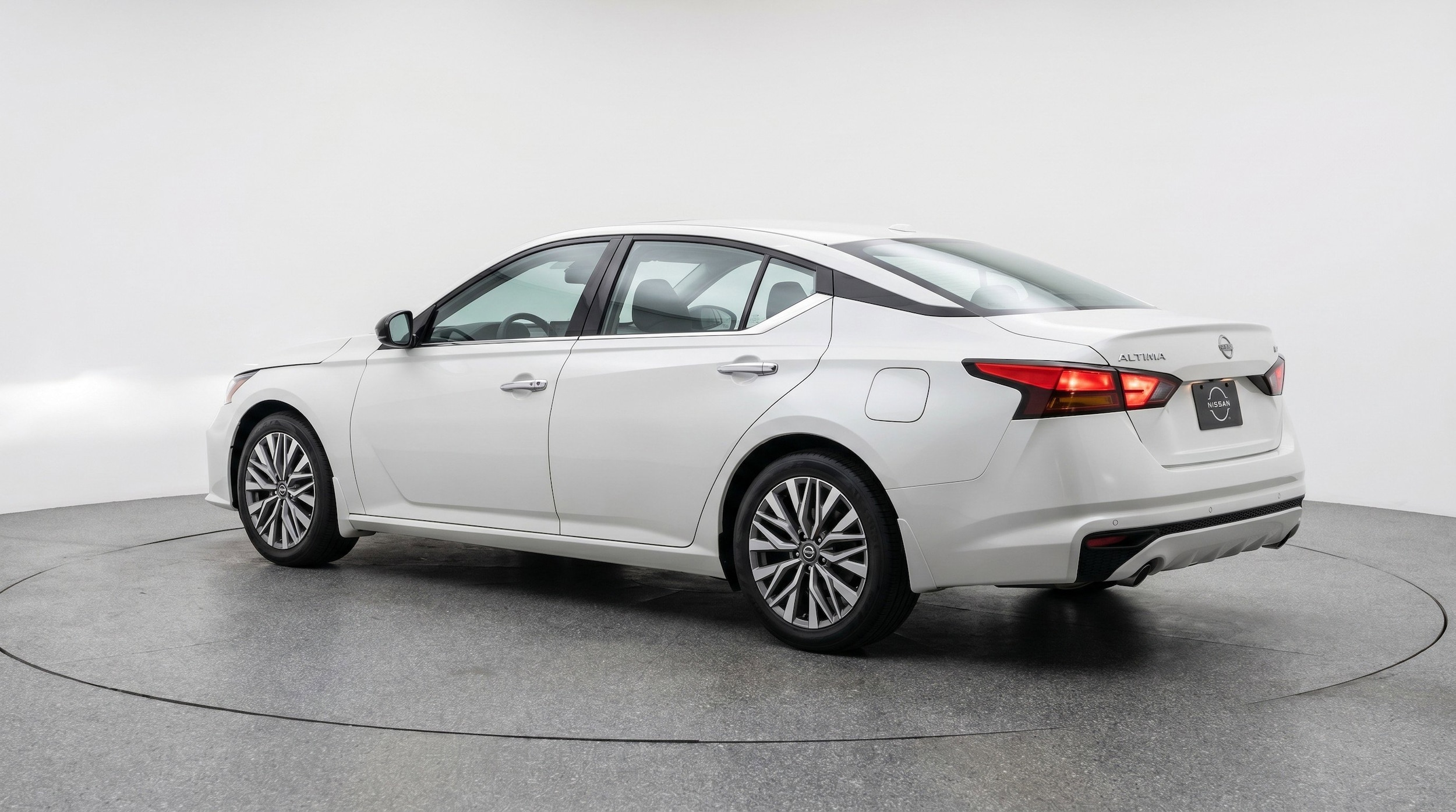 Thumbnail: 2025 Nissan Altima - 6