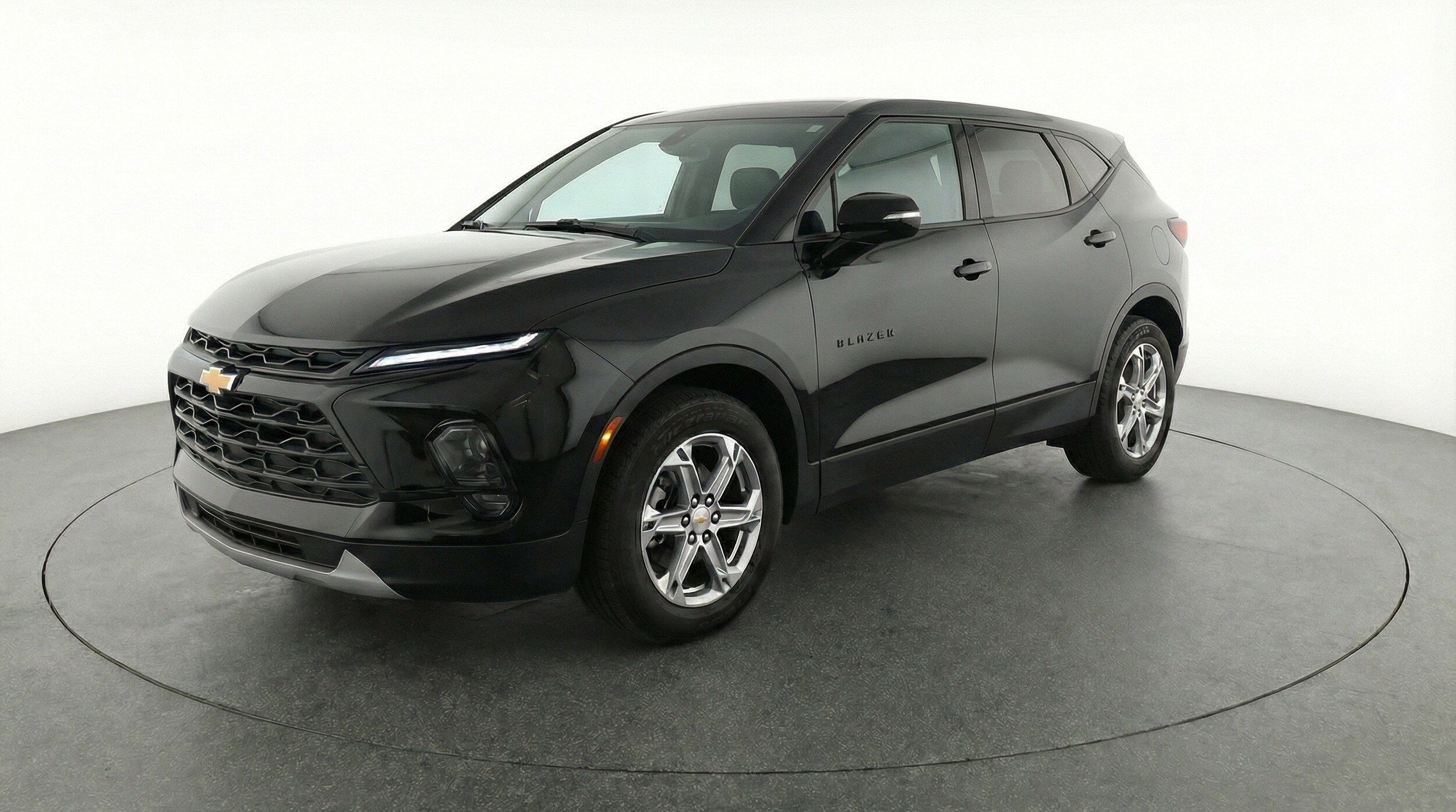 Thumbnail: 2025 Chevrolet Blazer - 3