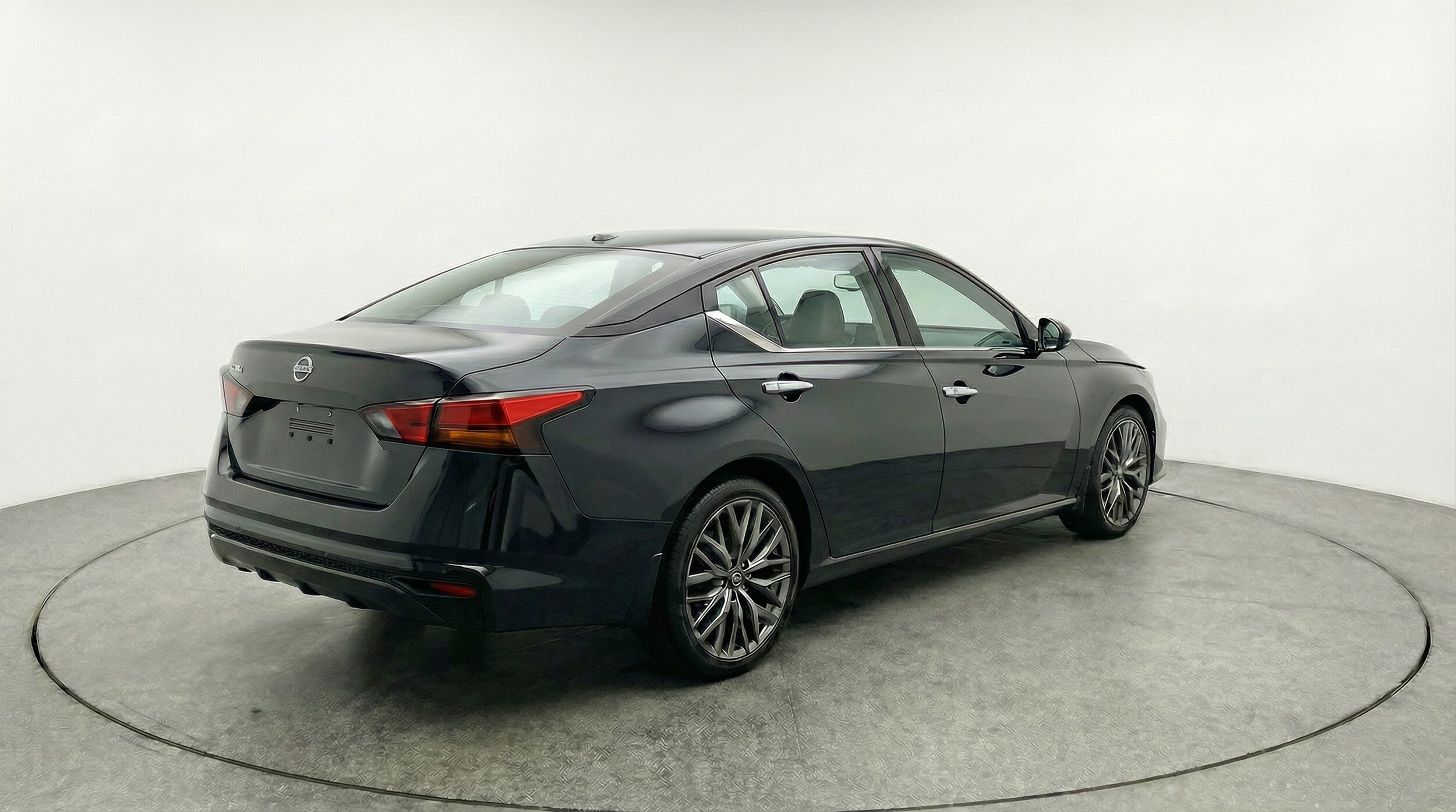 Thumbnail: 2025 Nissan Altima - 7