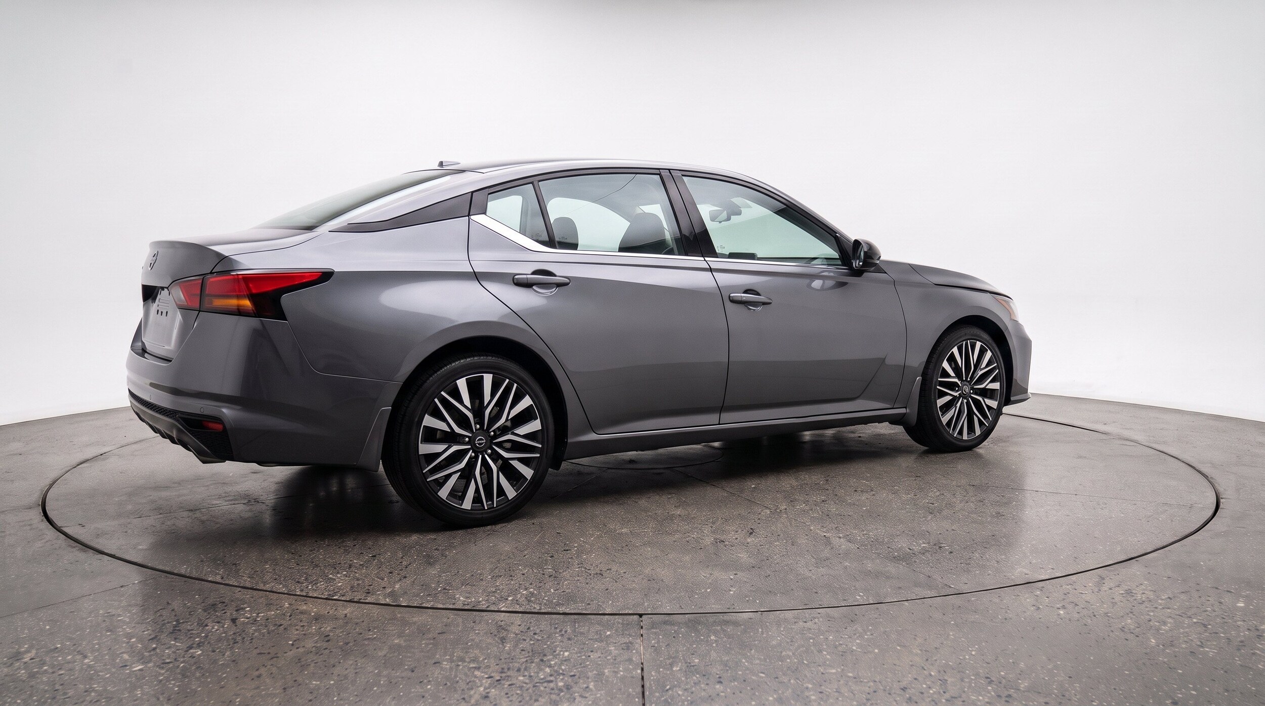 Thumbnail: 2025 Nissan Altima - 9