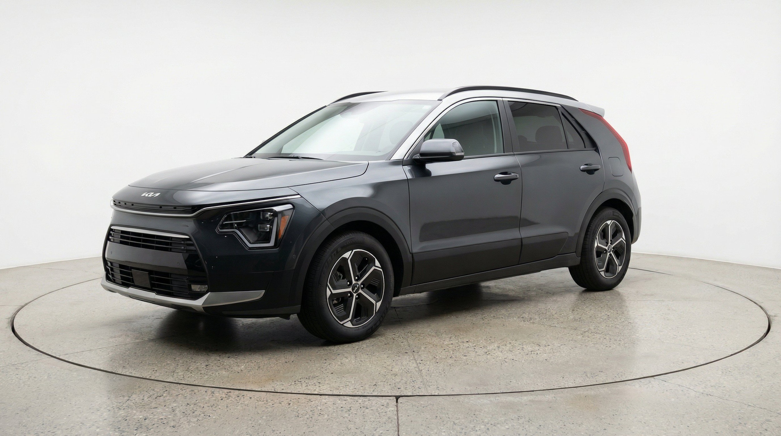 Thumbnail: 2026 Kia Niro - 3