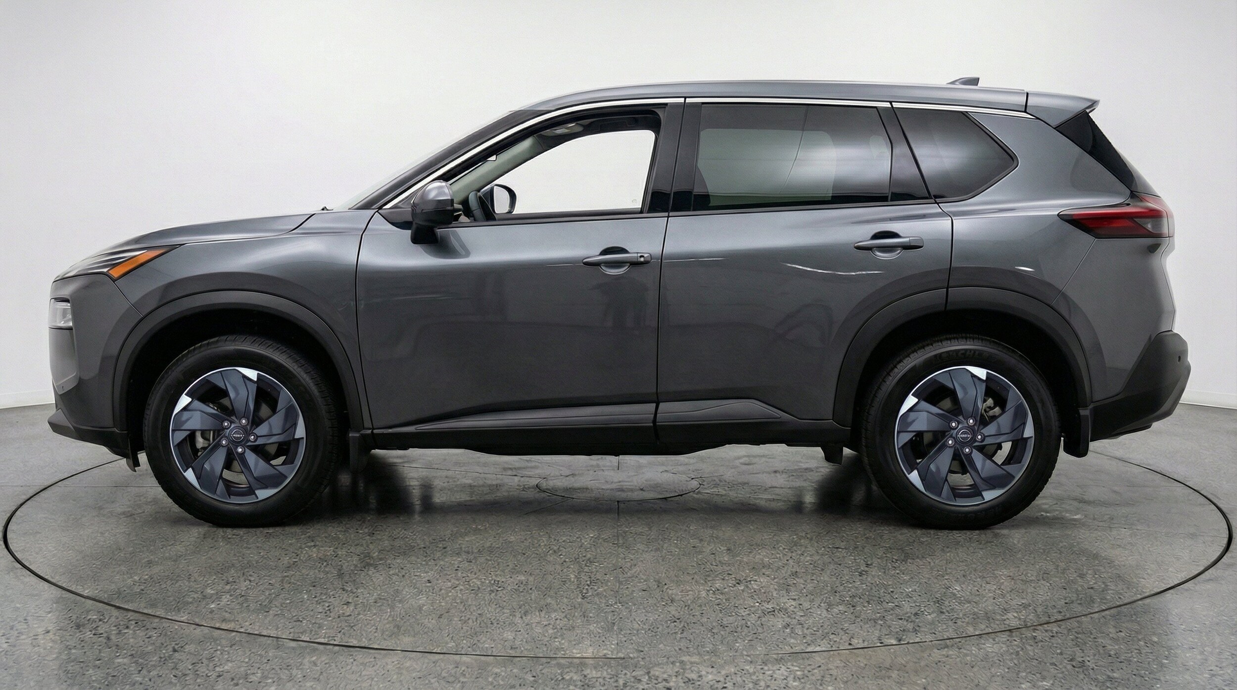 Thumbnail: 2025 Nissan Rogue - 5