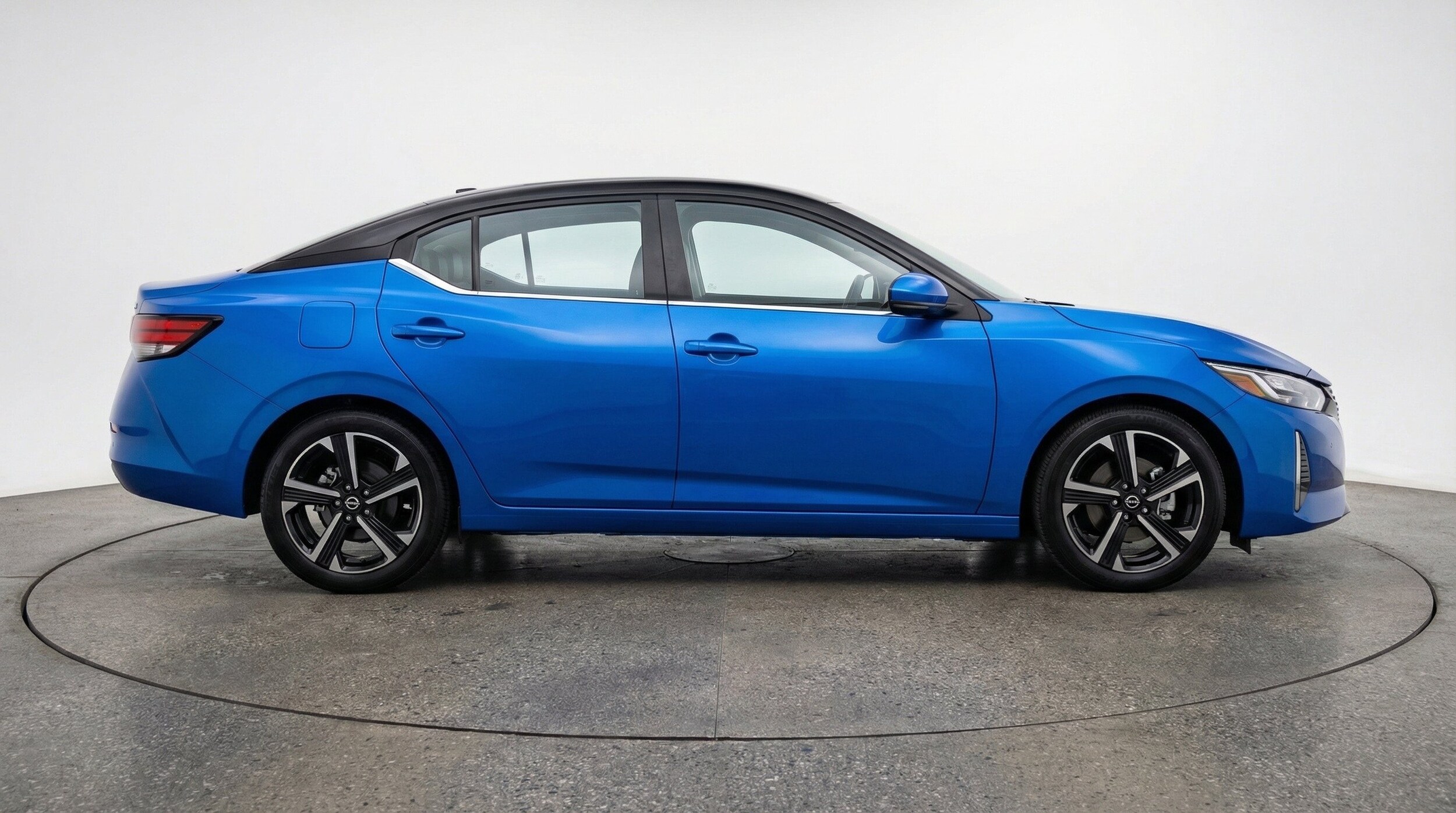 Thumbnail: 2025 Nissan Sentra - 11