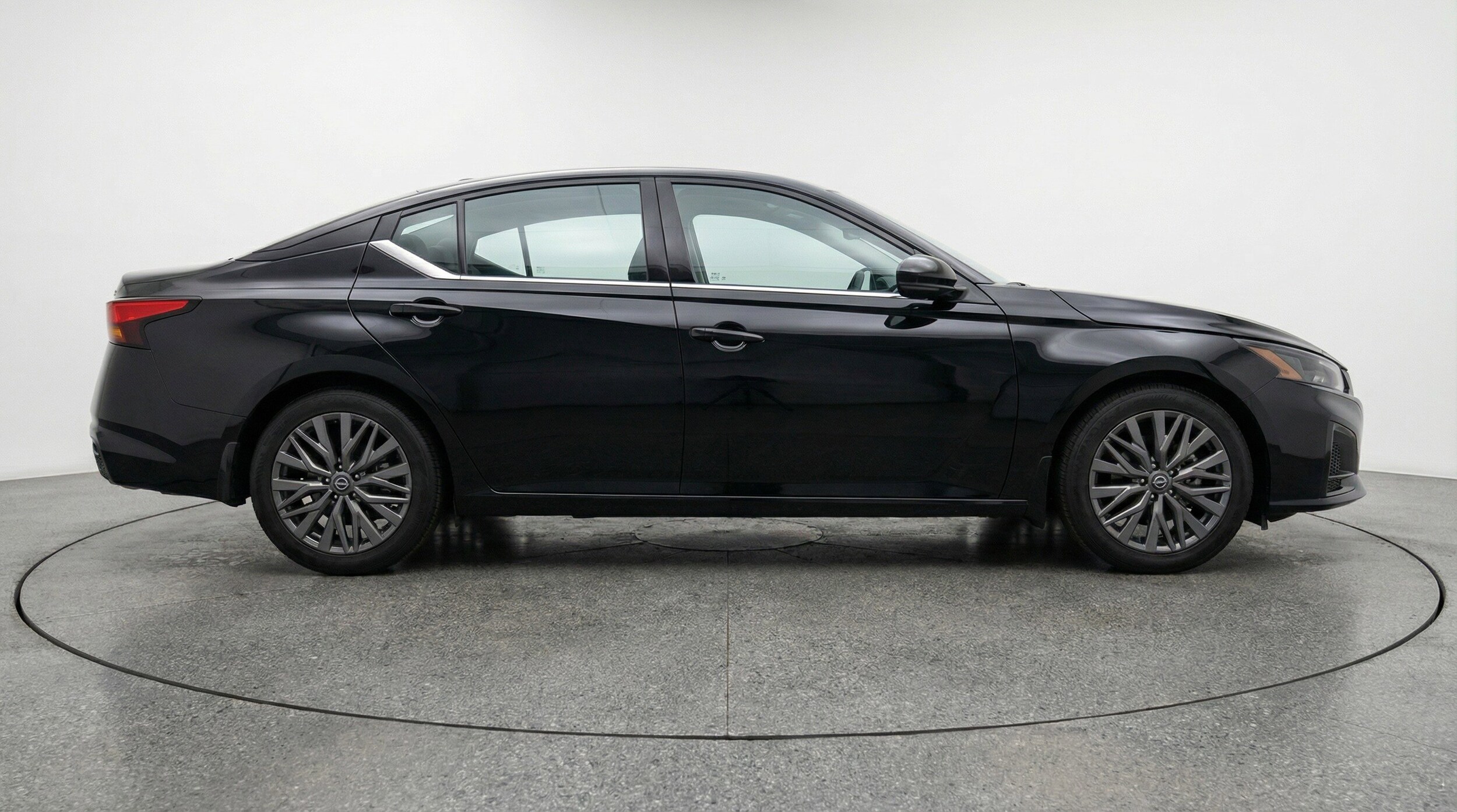 Thumbnail: 2025 Nissan Altima - 11