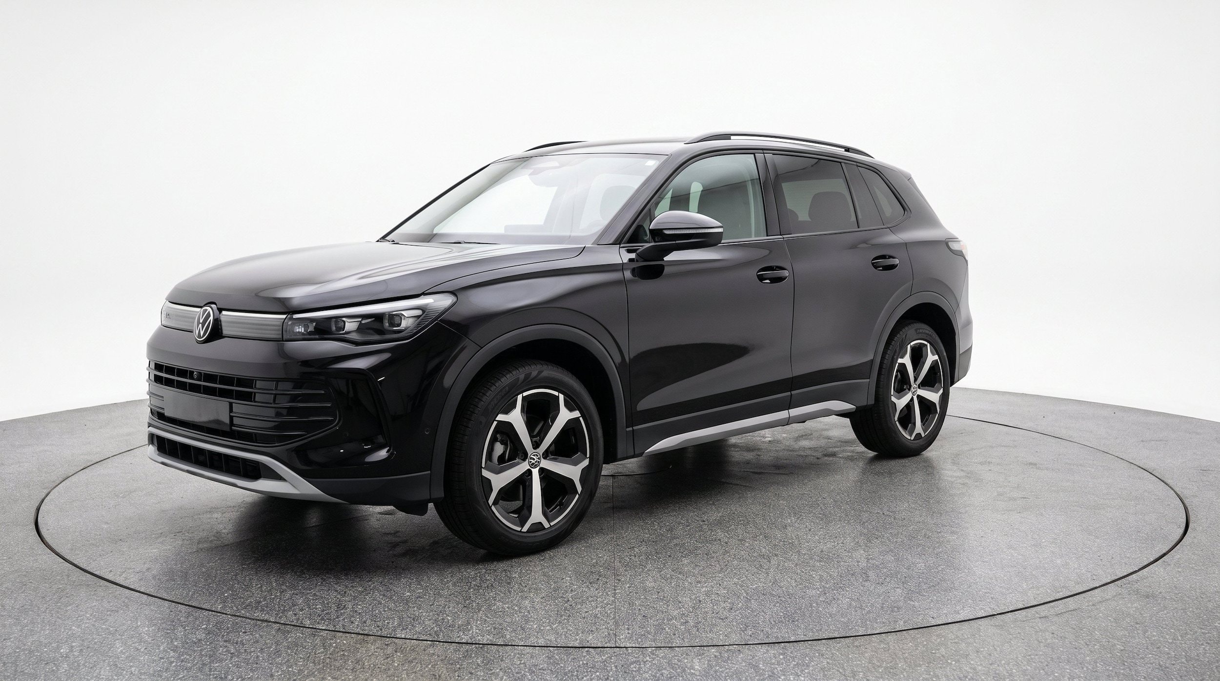 Thumbnail: 2026 Volkswagen Tiguan - 3