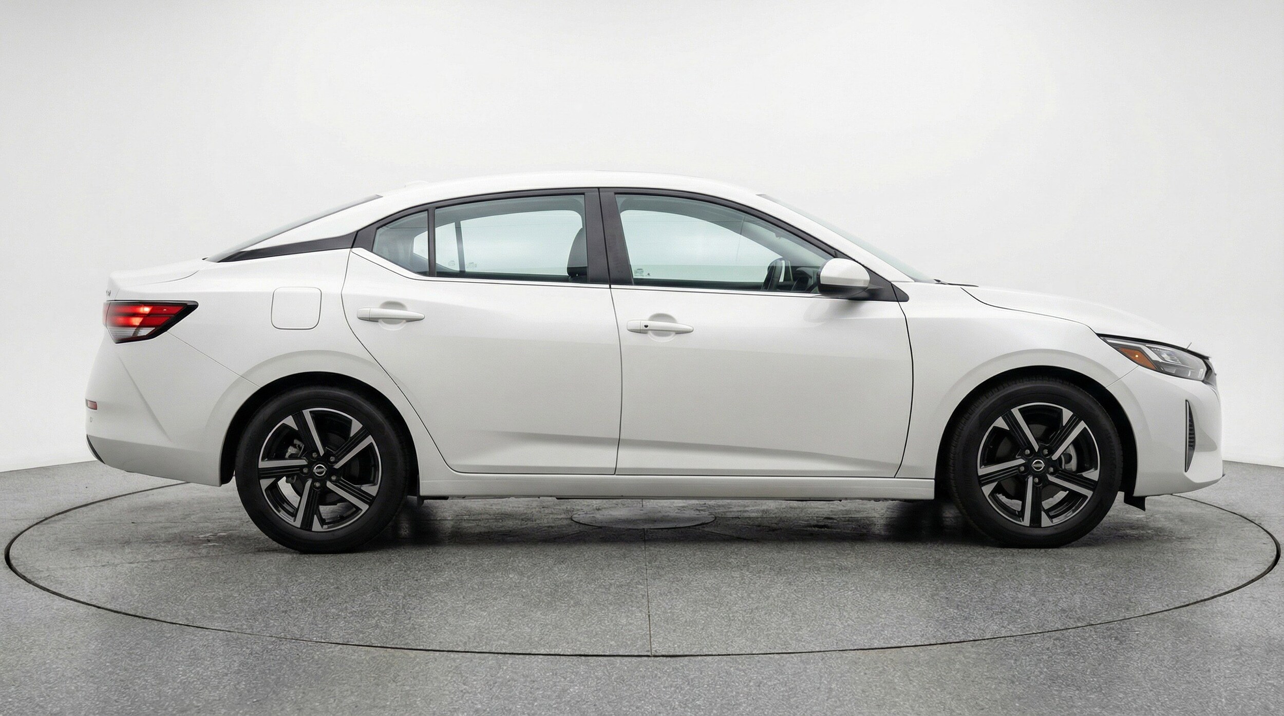 Thumbnail: 2025 Nissan Sentra - 11