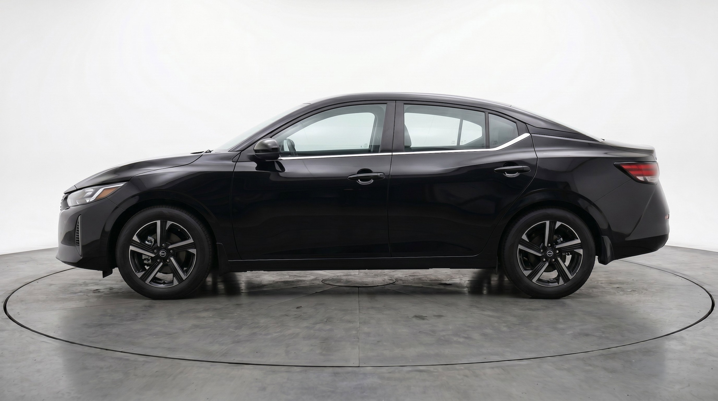 Thumbnail: 2025 Nissan Sentra - 5