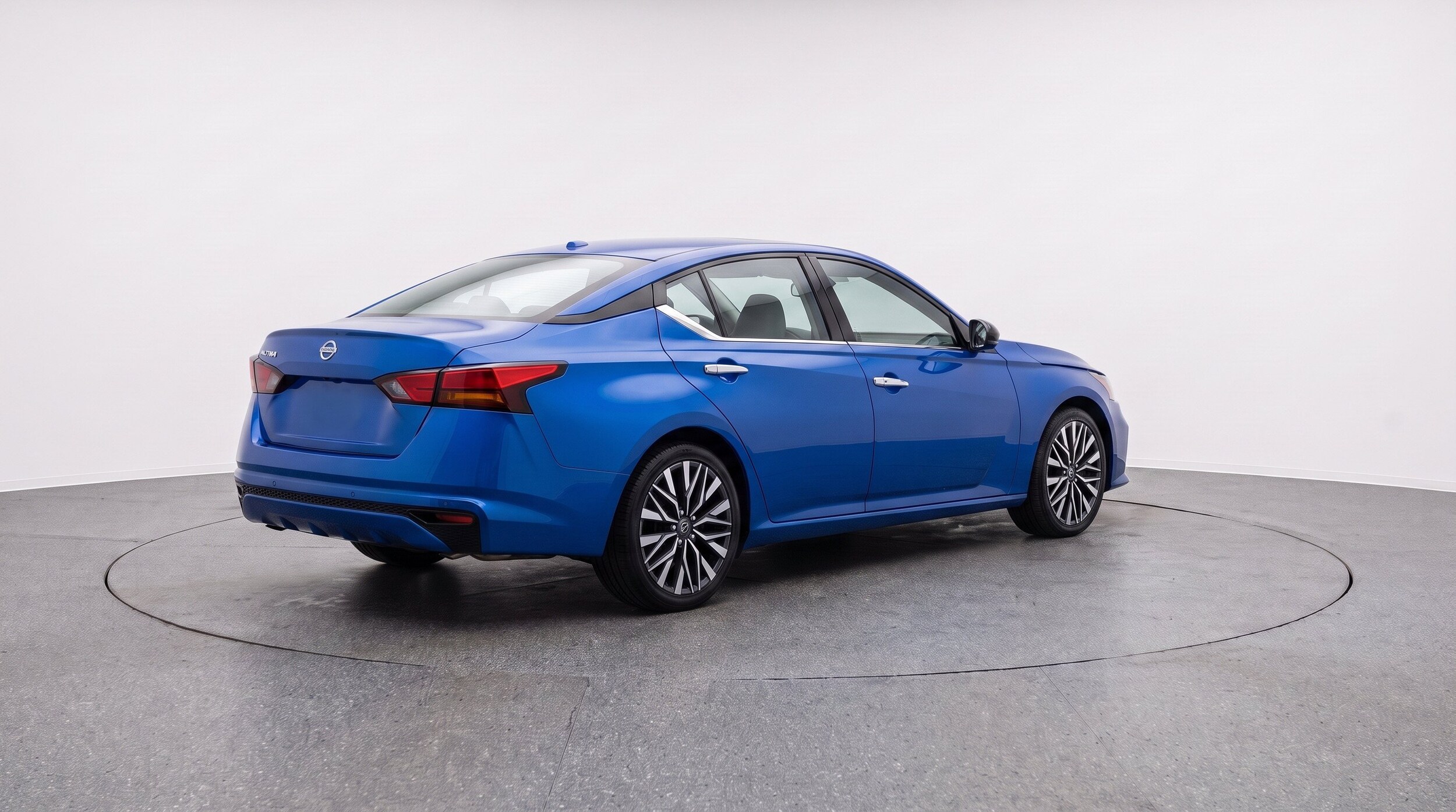 Thumbnail: 2025 Nissan Altima - 9